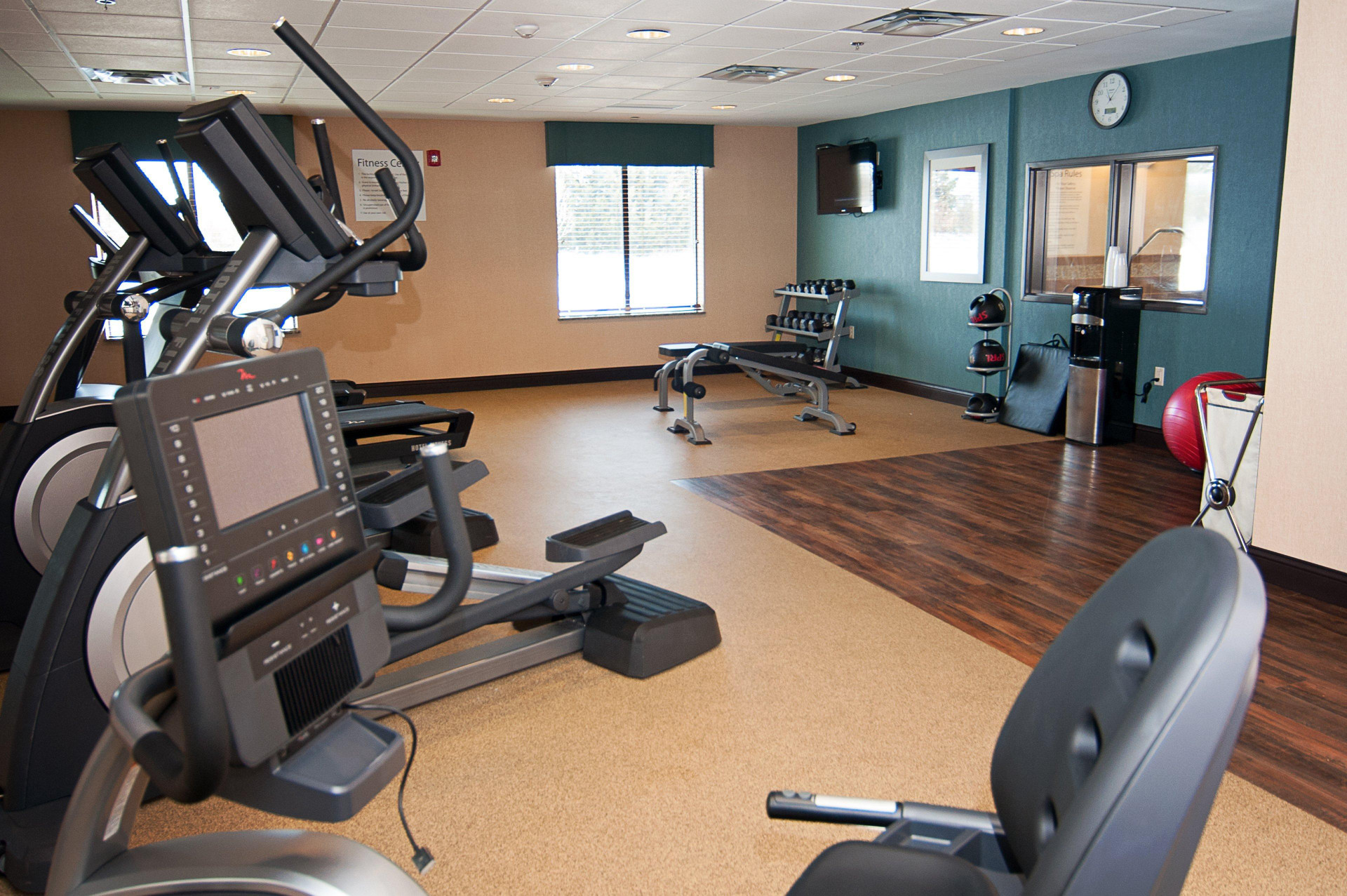 Instalaciones Recreativas Holiday Inn Express & Suites Wichita Northeast by IHG