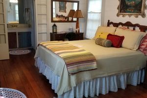 Alojamiento - The Carriage House B&B