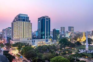 Alojamiento - Pullman Yangon Centrepoint