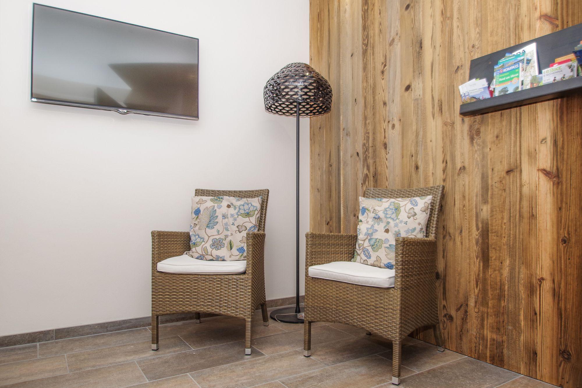 Vista Lobby Apartment Hotel Christine