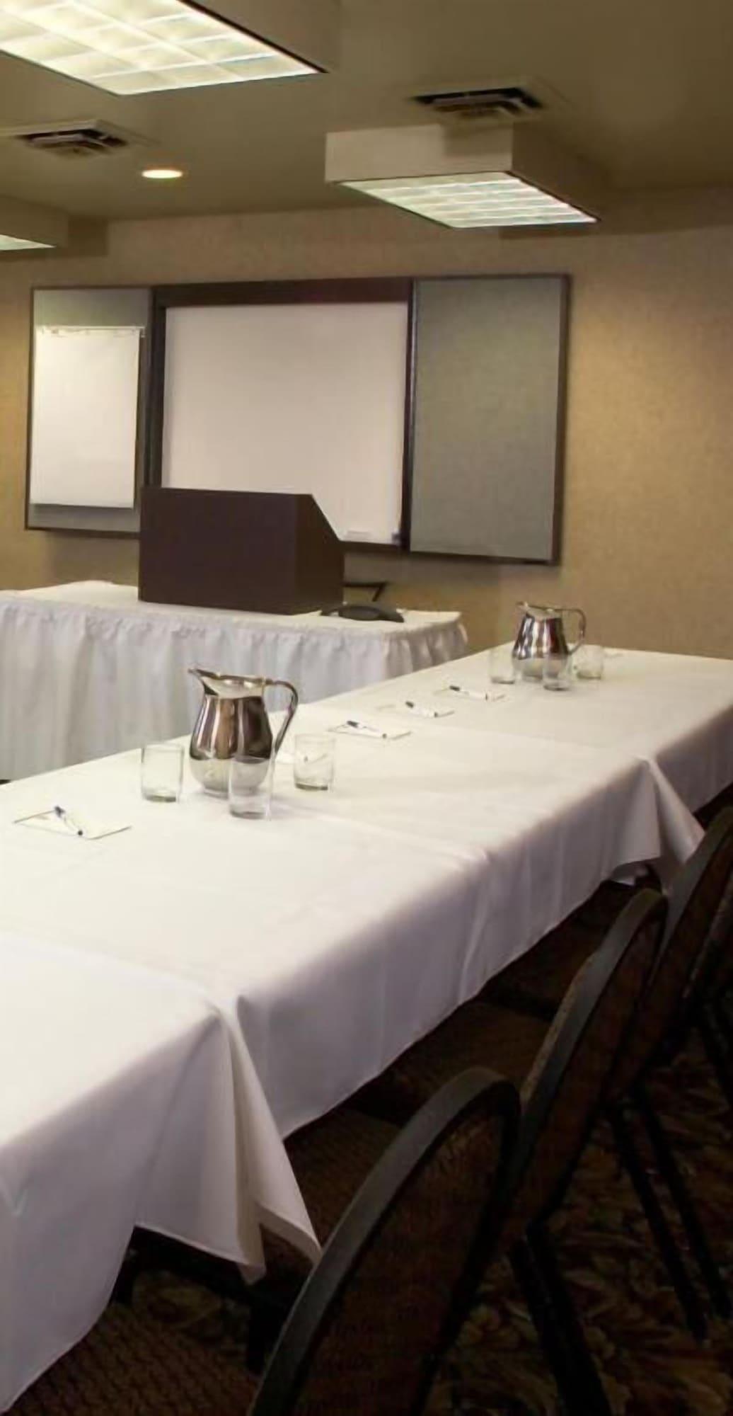 Sala de Reuniones Crivitz Lodge