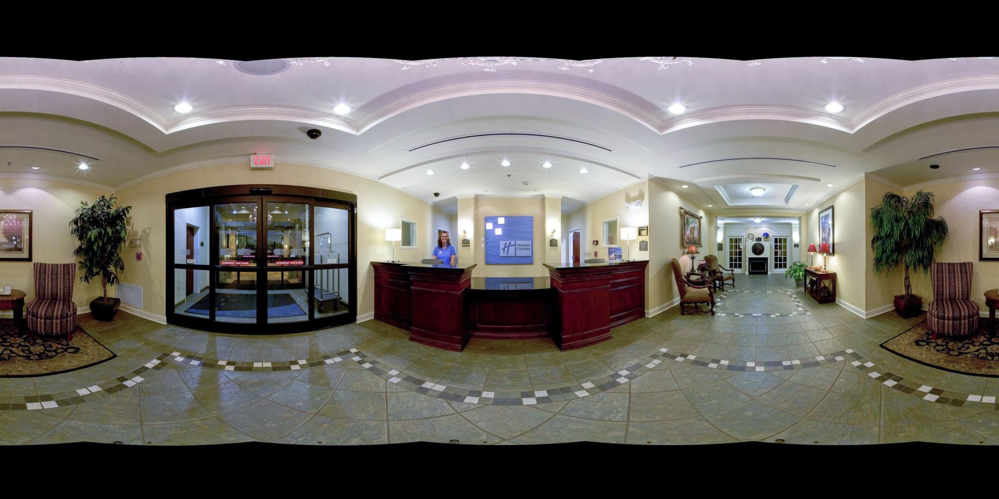 Vista Lobby Holiday Inn Express Hotel & Suites Dyersburg by IHG