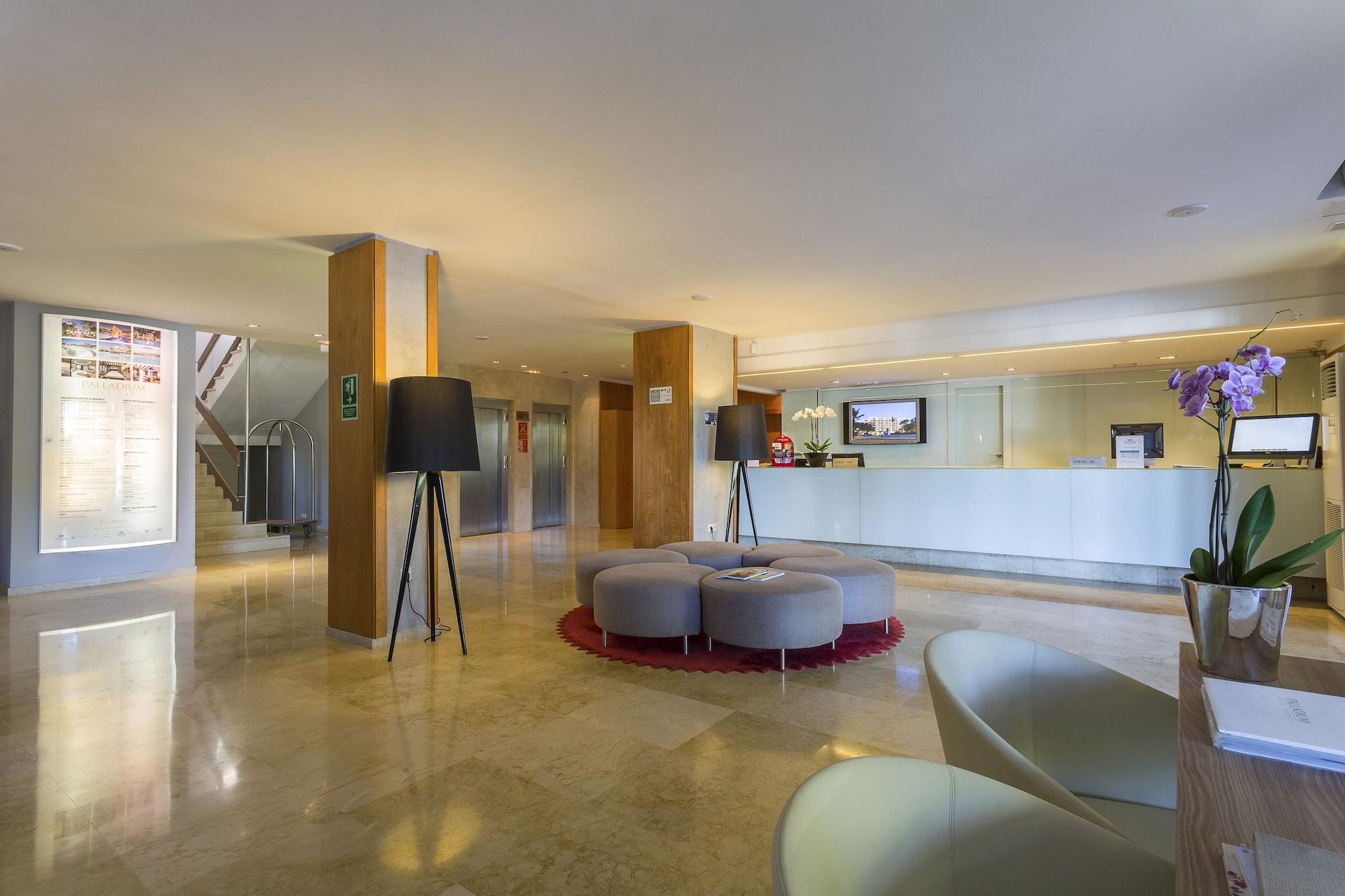 Vista Lobby Palladium Hotel Cala Llonga - Adults Only