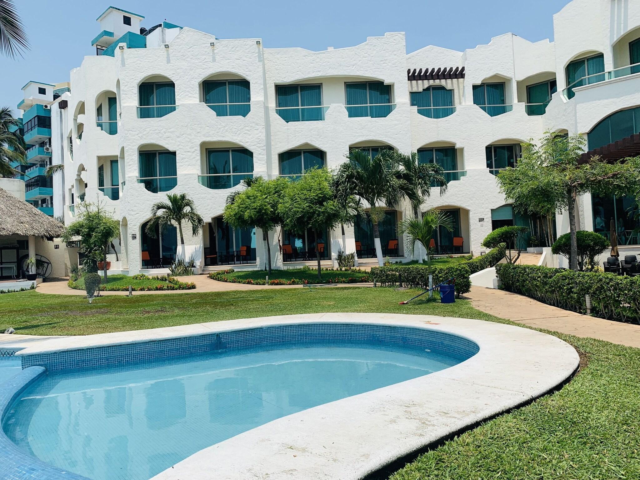 Vista Exterior Hotel Playa Caracol