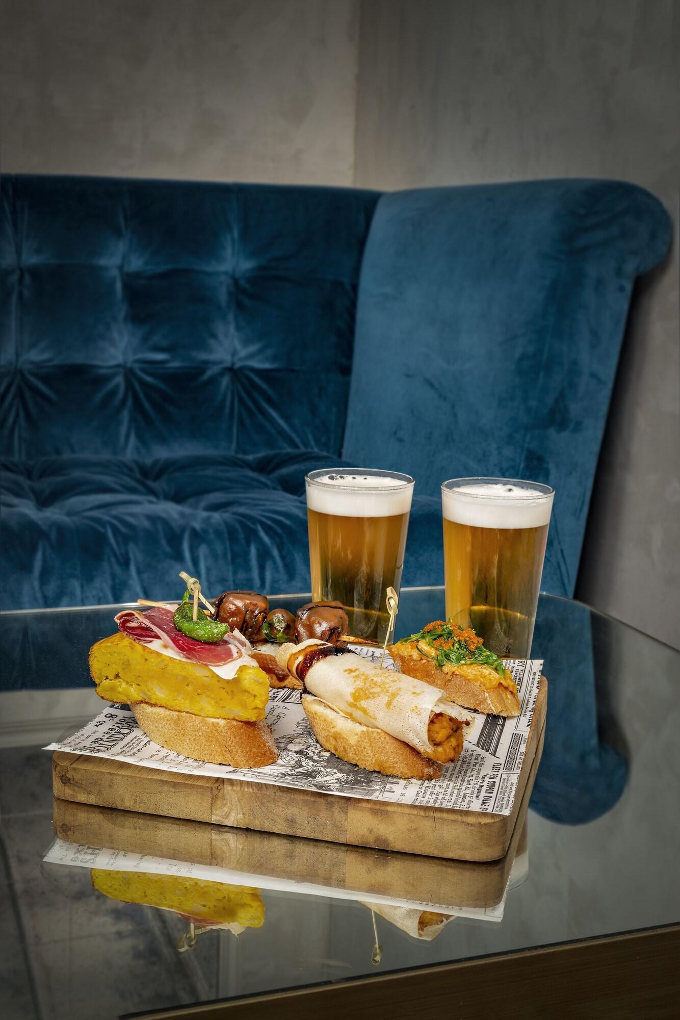 Restaurant Hotel Coolrooms Atocha