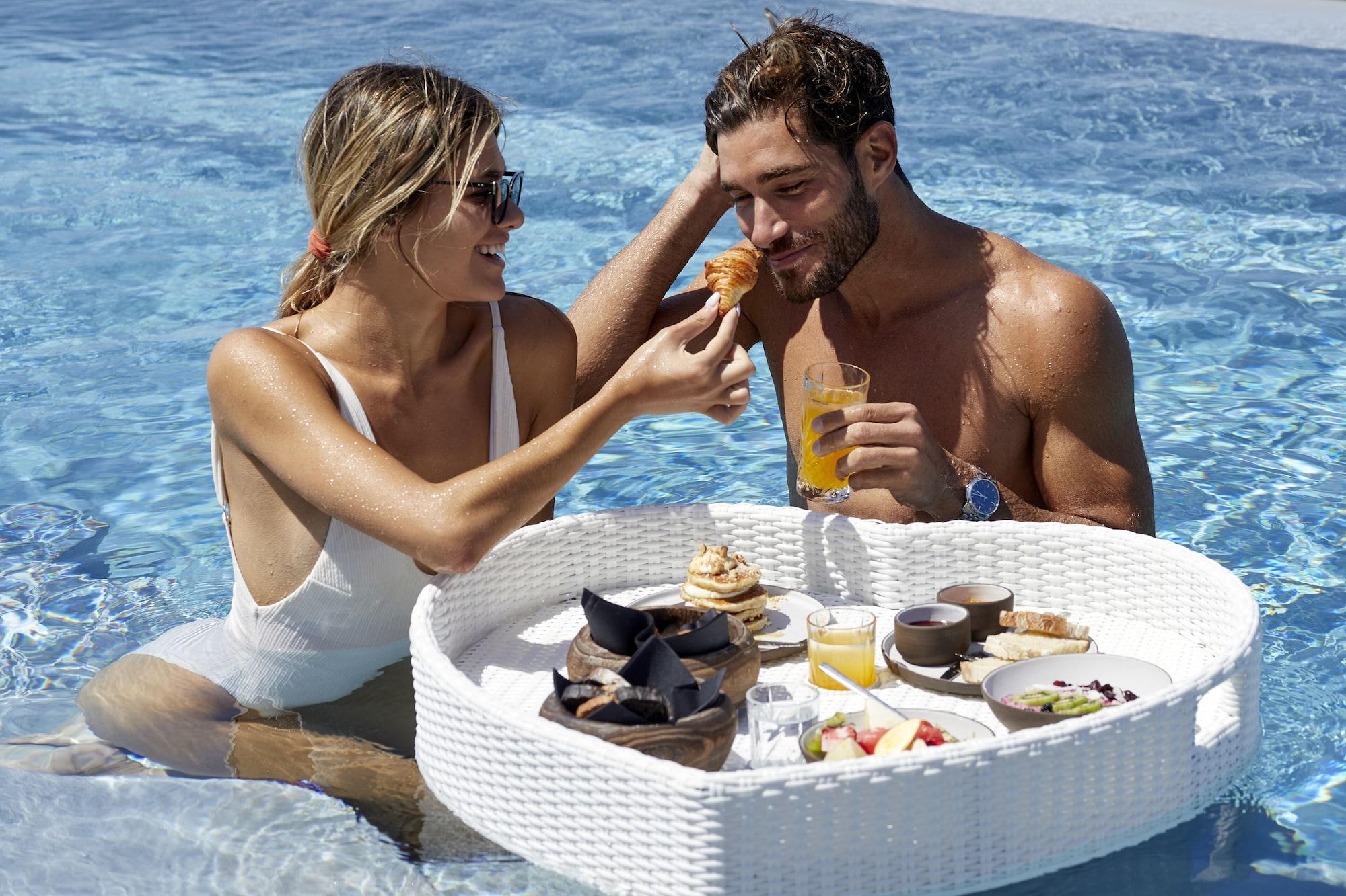 Restaurant North Santorini - A Luxury Spa Hotel