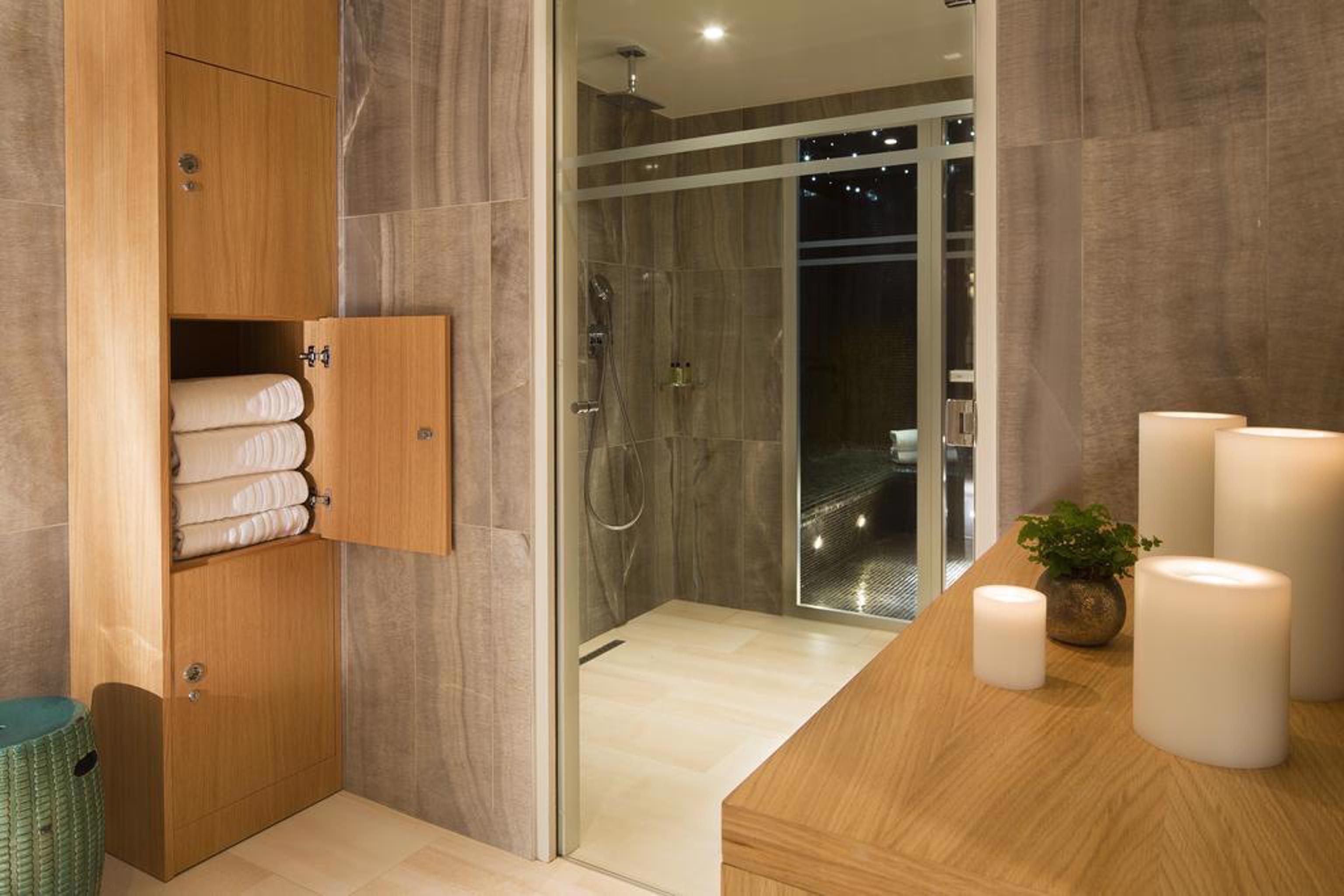 Vista Exterior Hotel Monge