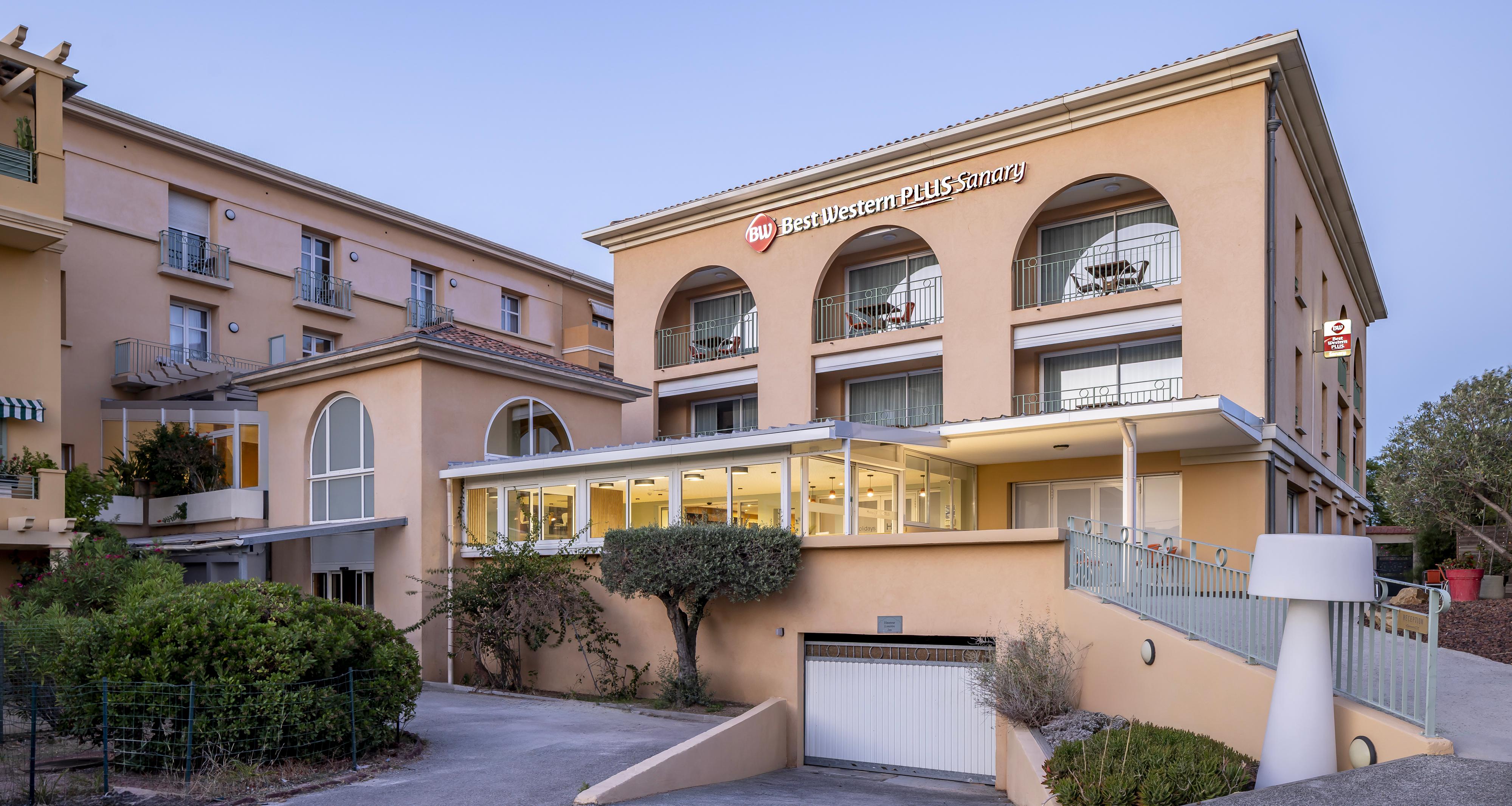Vista Exterior Best Western Plus Sanary