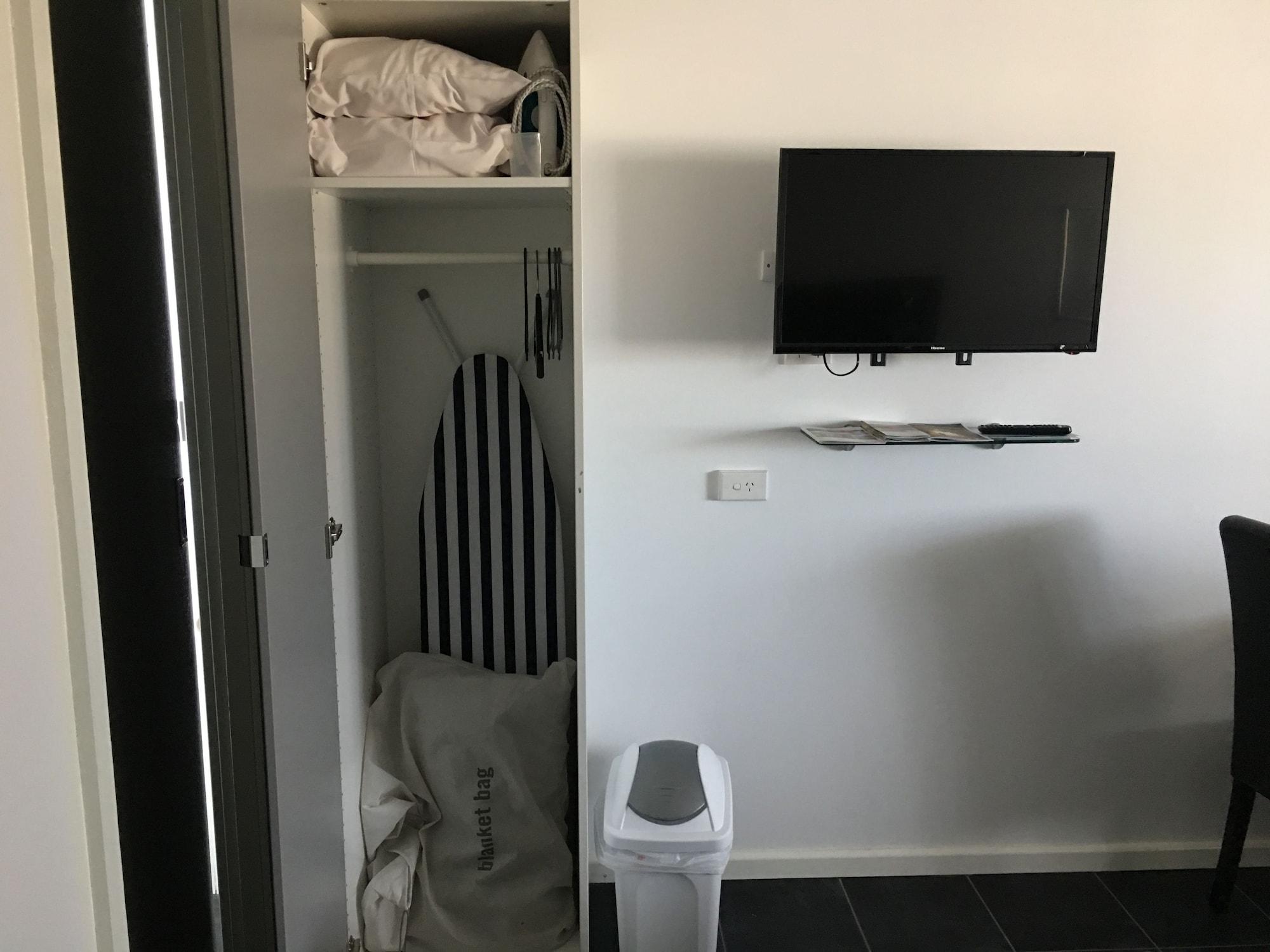 Set de Habitación Budget on the Lake