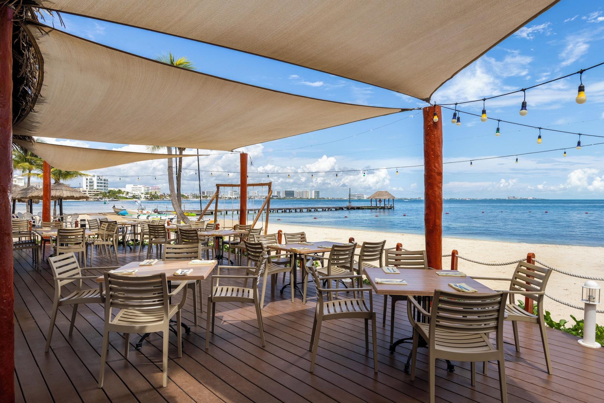 Restaurant Holiday Inn Club VacationsThe Royal Cancun by IHG - All inclusive