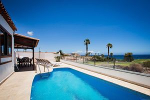 Alquiler Vacacional - Stunning Views Of The Ocean With 3 Bedrooms & 2 Bathroom