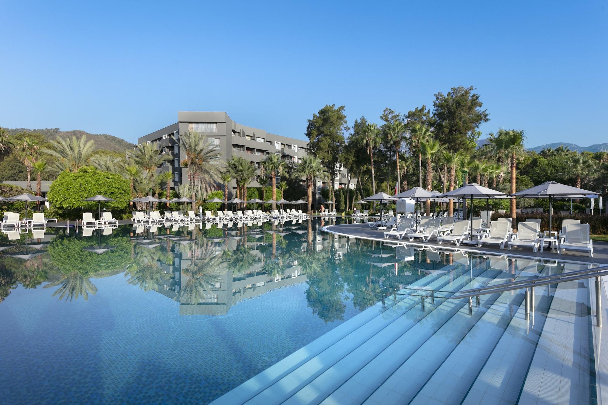 Vista Exterior Mövenpick Resort Antalya Tekirova