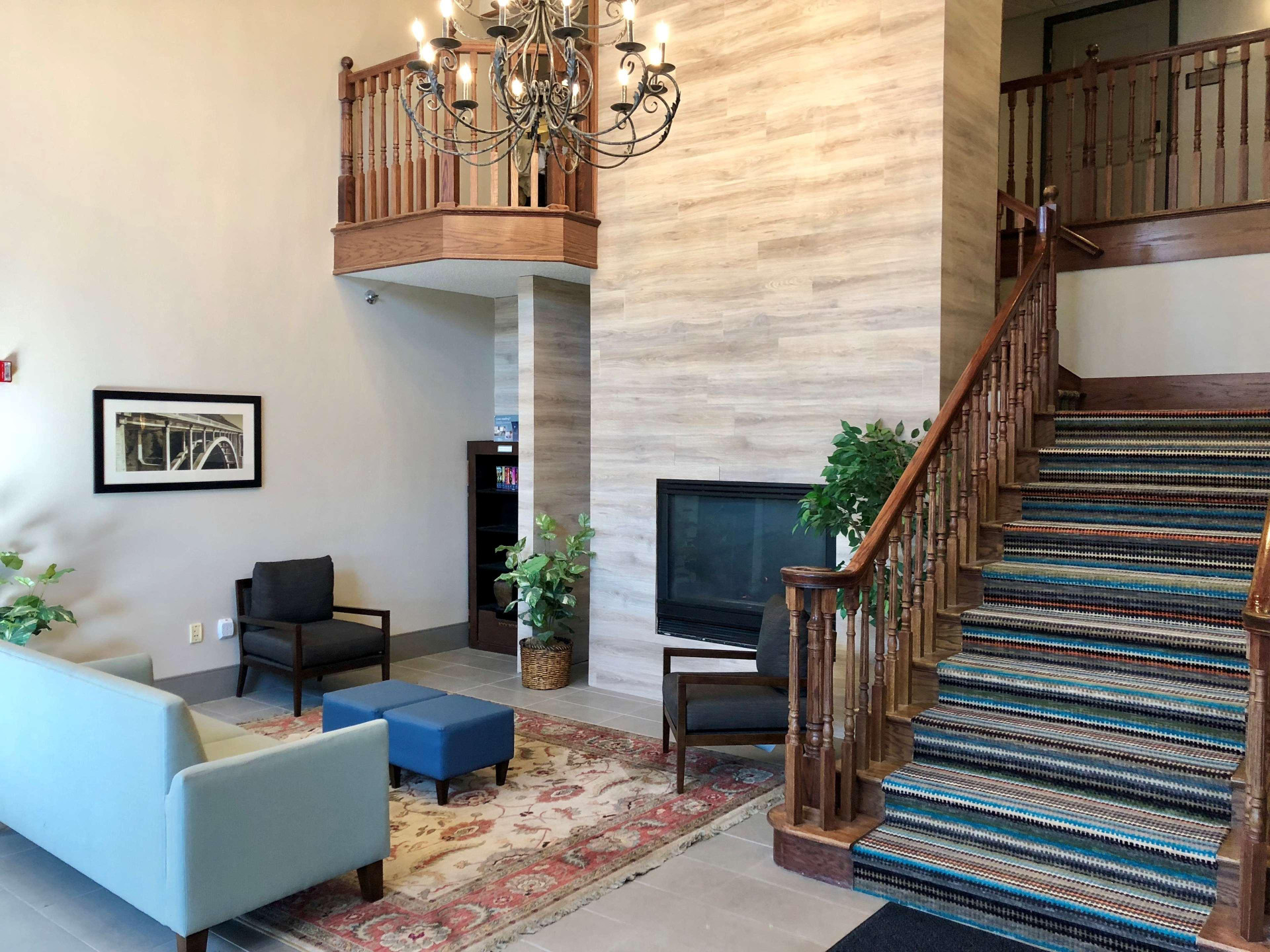 Vista Lobby Country Inn Suites By Radisson Bismarck Nd