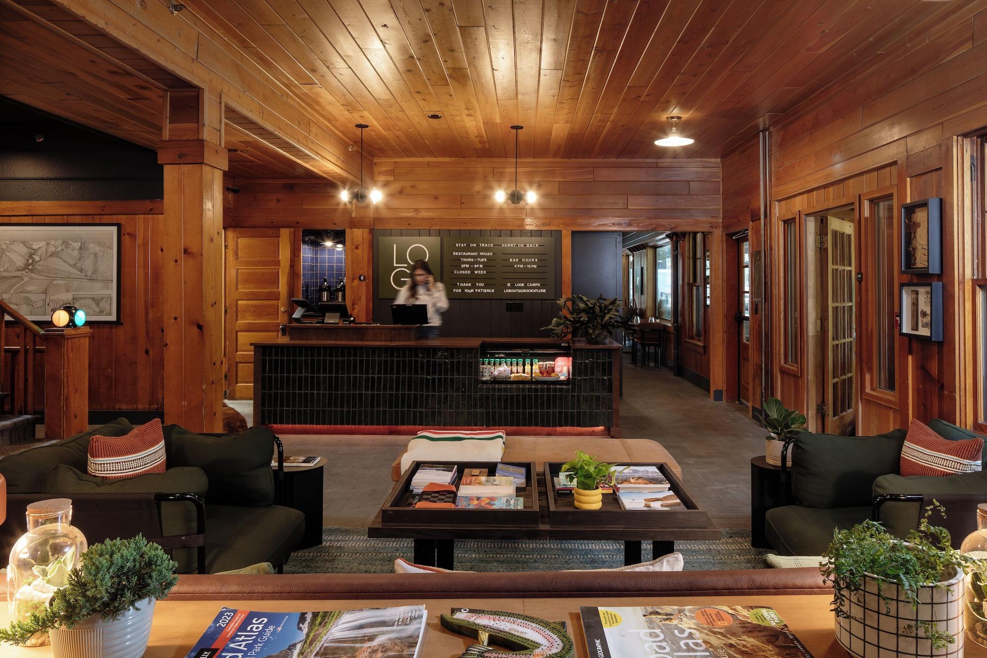Vista Lobby LOGE Glacier National Park
