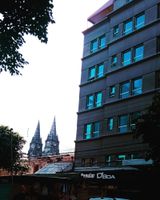 Alojamiento - Central Palace Hotel