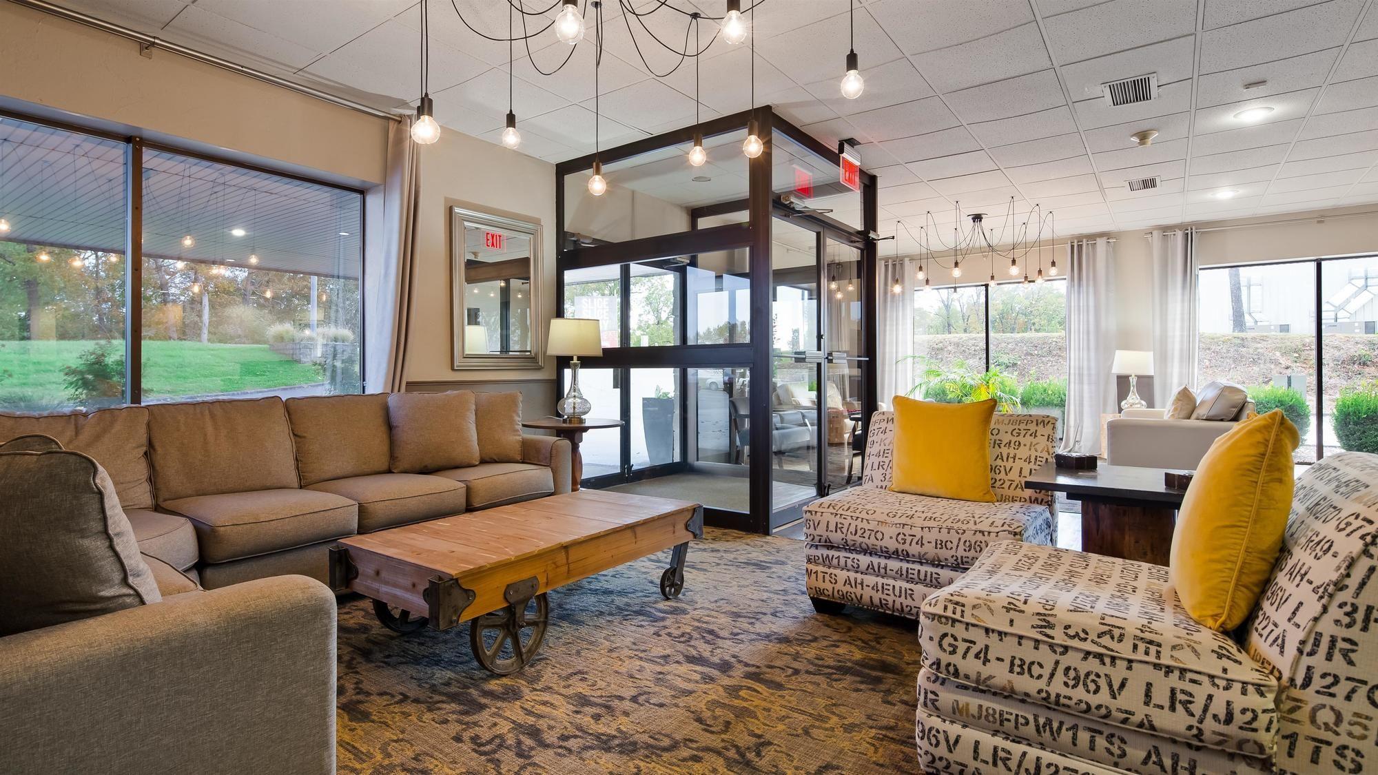 Vista Lobby Best Western Branson Inn And Conference Center