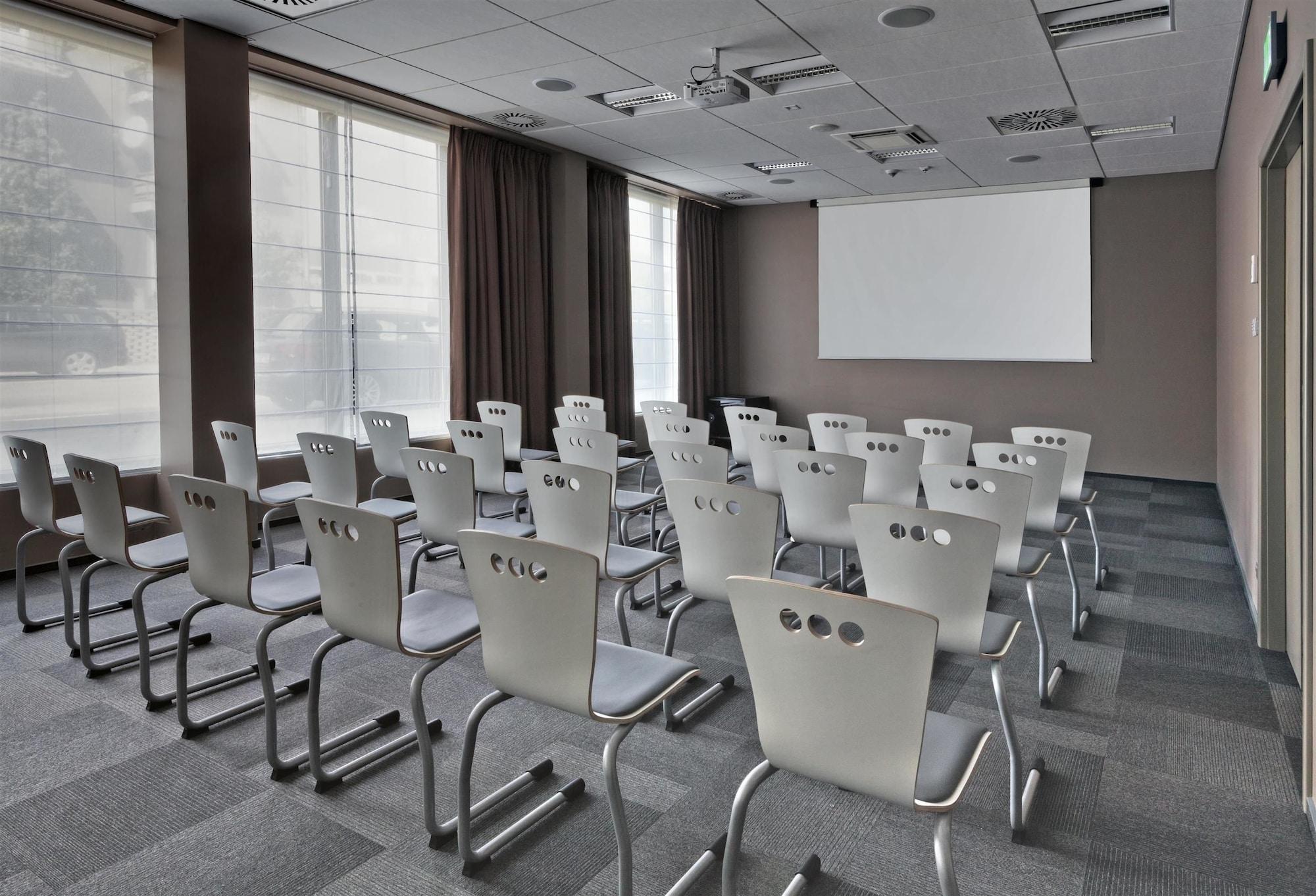 Sala de Reuniones Hotel Campanile Bydgoszcz
