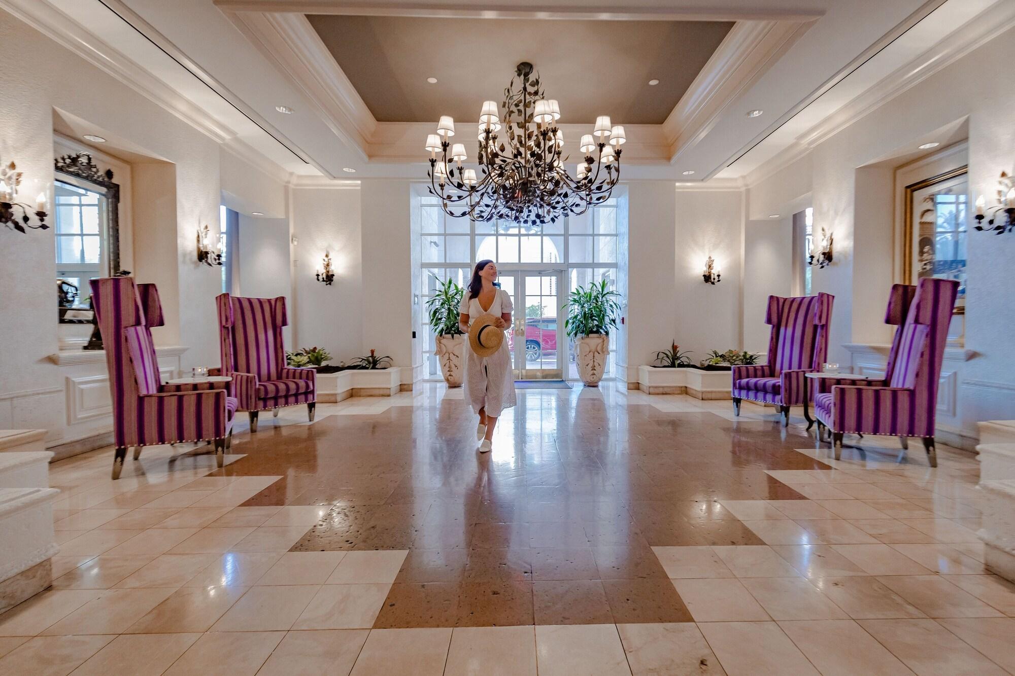 Vista Lobby Hyatt Regency Coral Gables