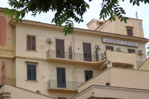 Alojamiento - Albergo Cavour