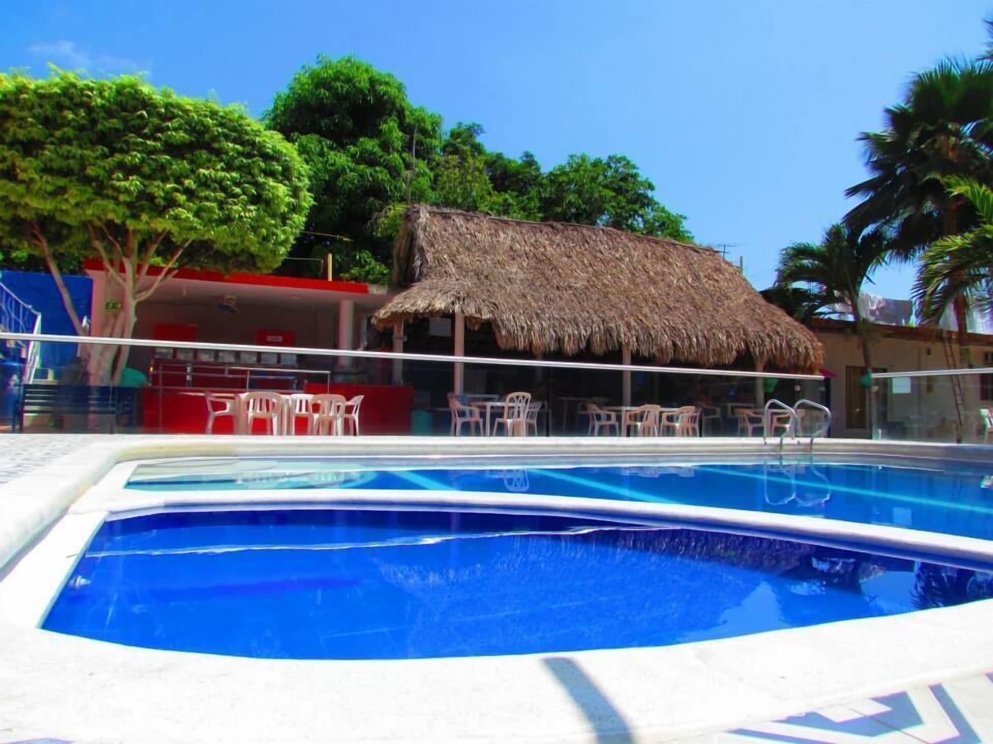 Vista Piscina Hotel Catalina del Mar