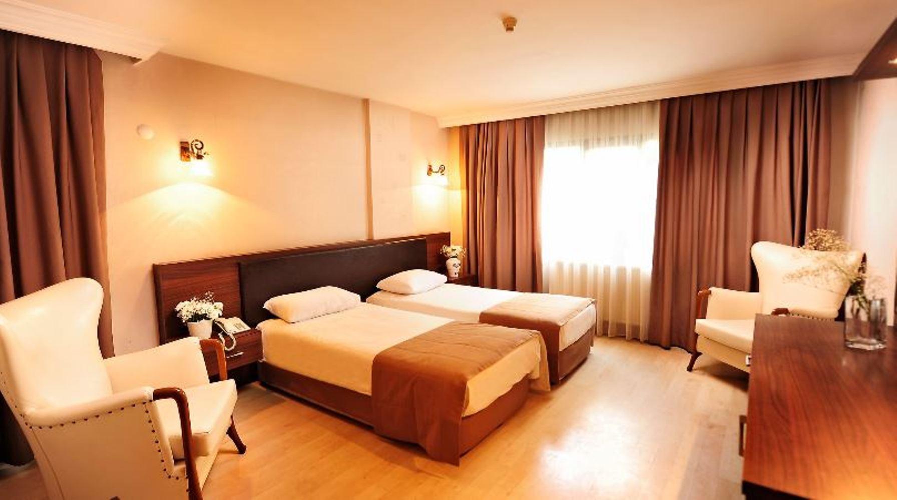 Vista Exterior Üstün Otel Alsancak