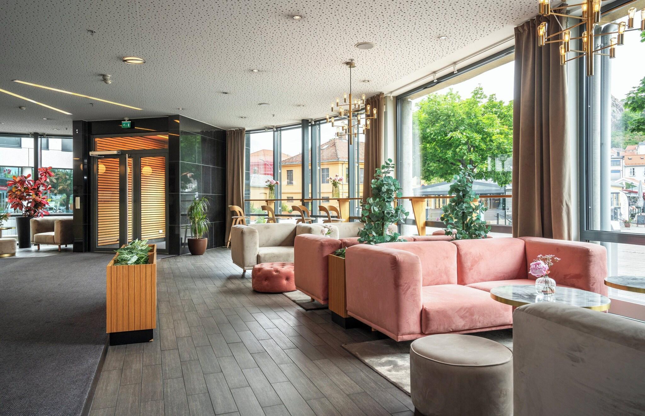 Vista Lobby Thon Hotel Halden