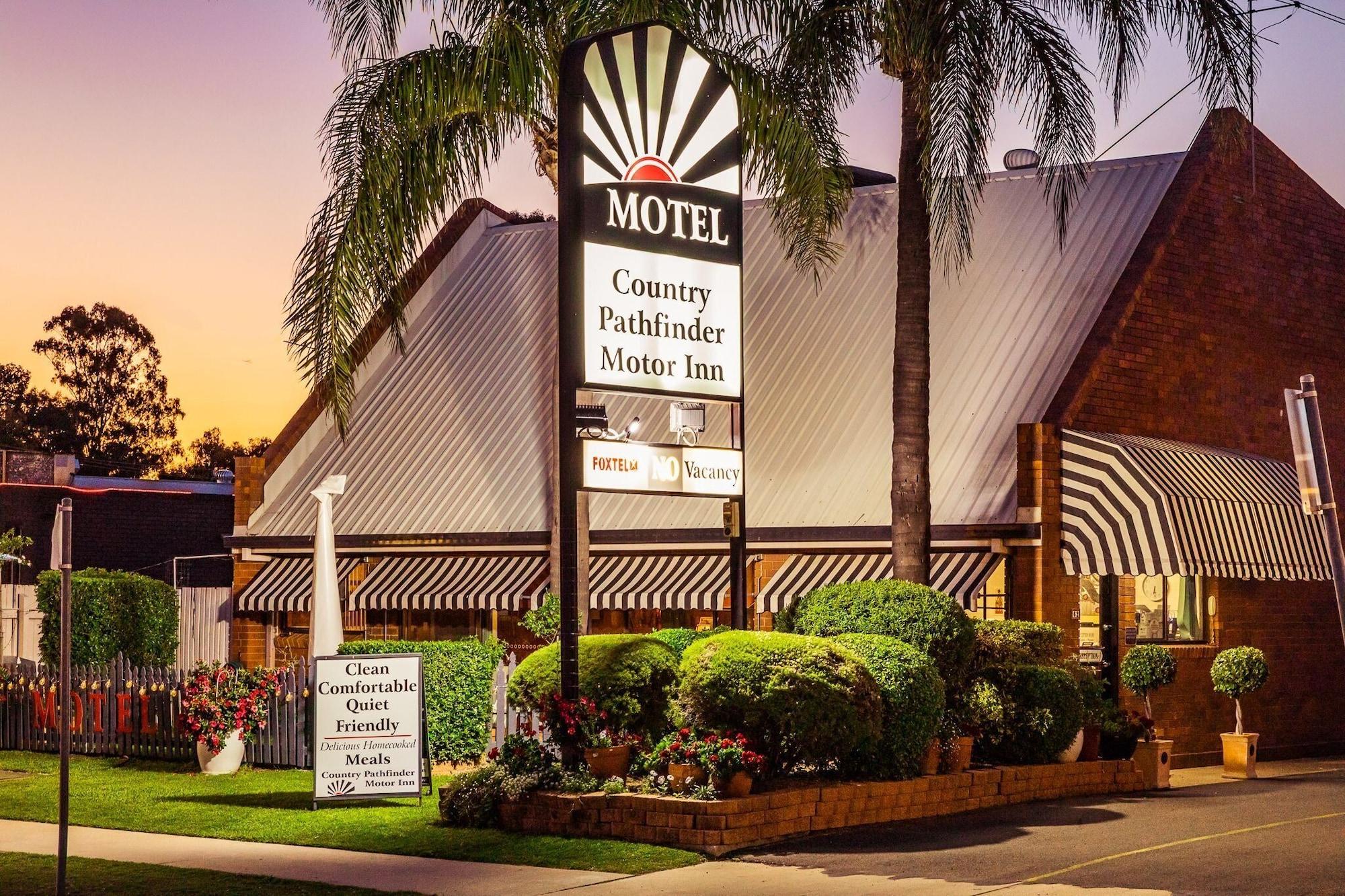 Vista Exterior Country Pathfinder Motor Inn