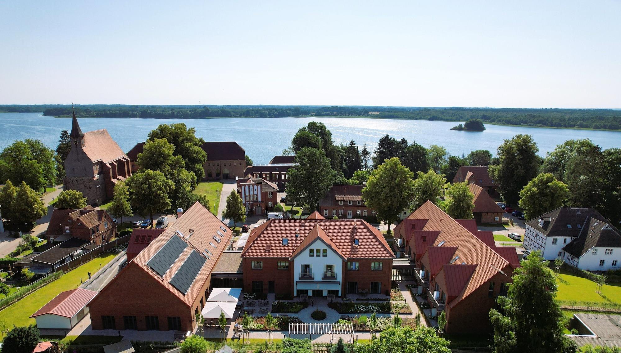 Vista Exterior Seehotel Zarrentin