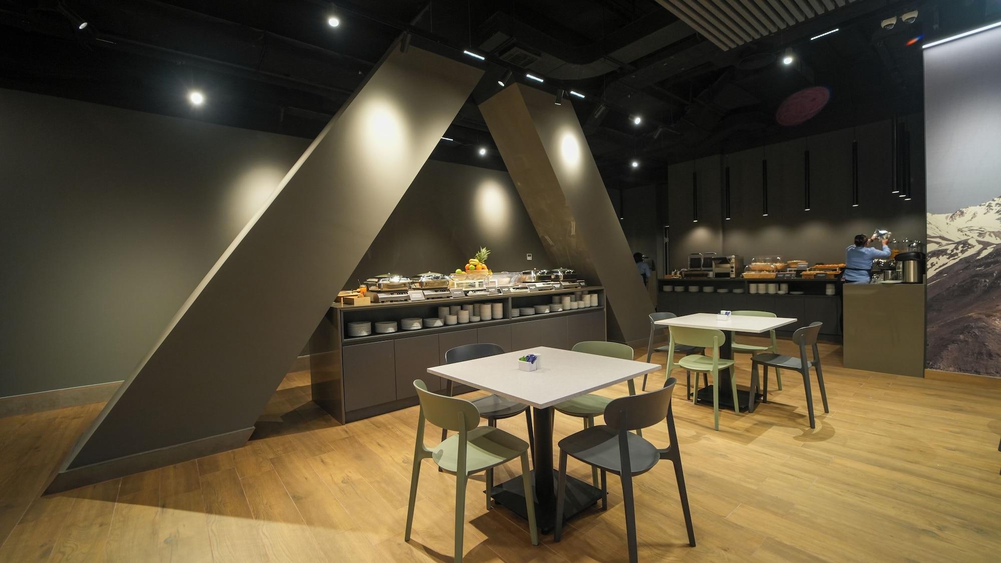 Restaurante Spot Suites