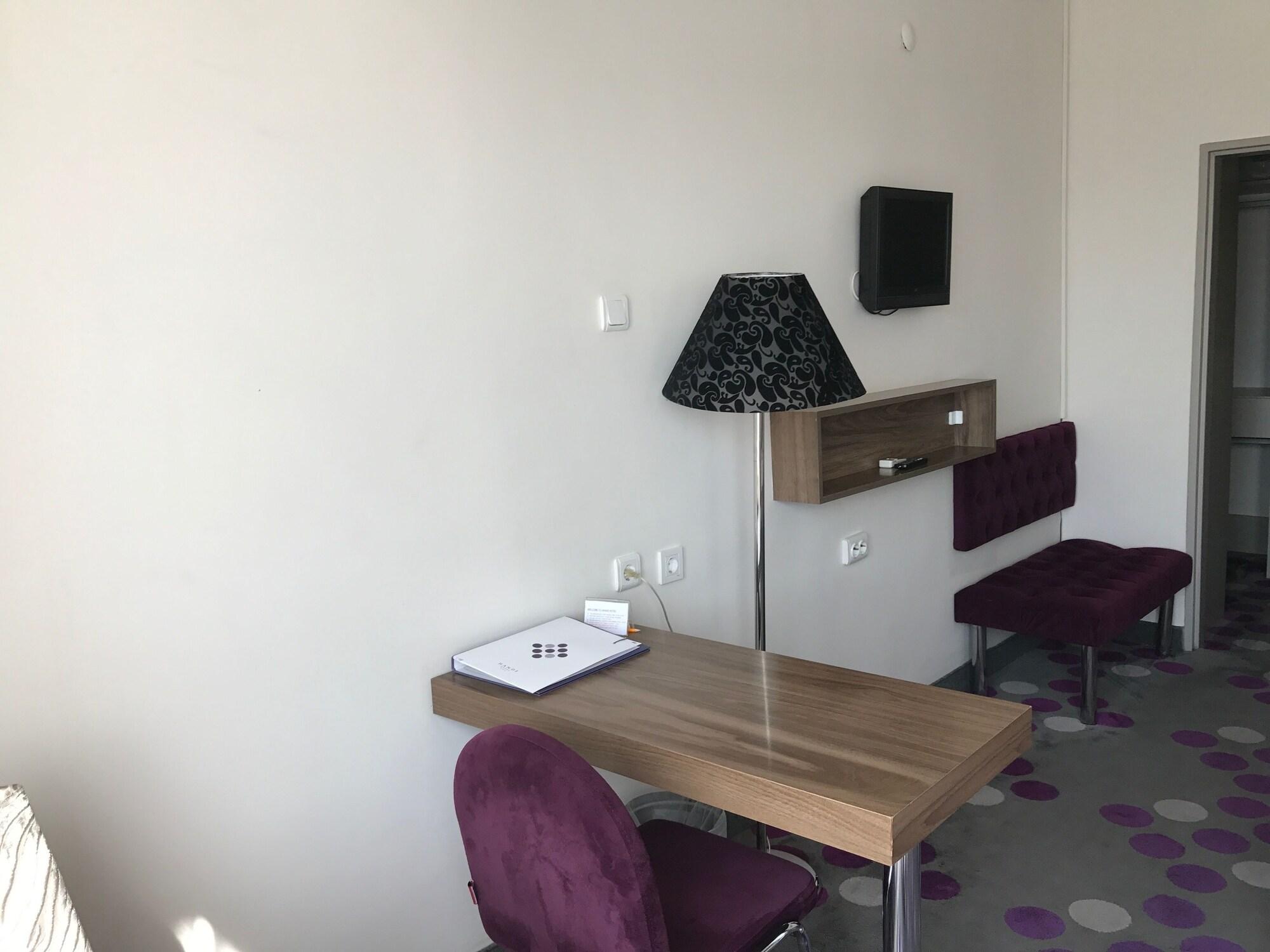 Set de Habitación Hande Hotel