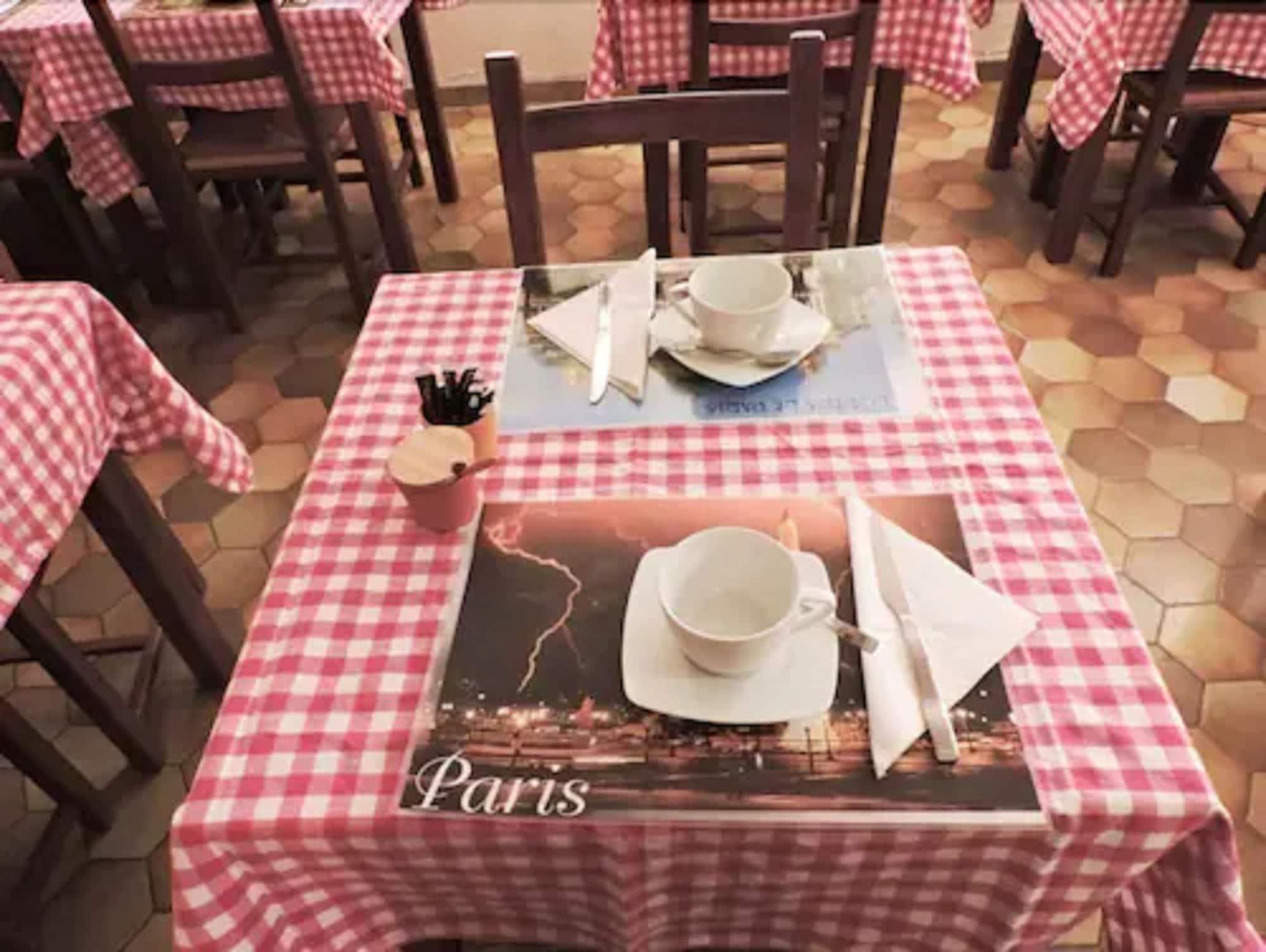 Bar/Salón Hôtel De Bordeaux