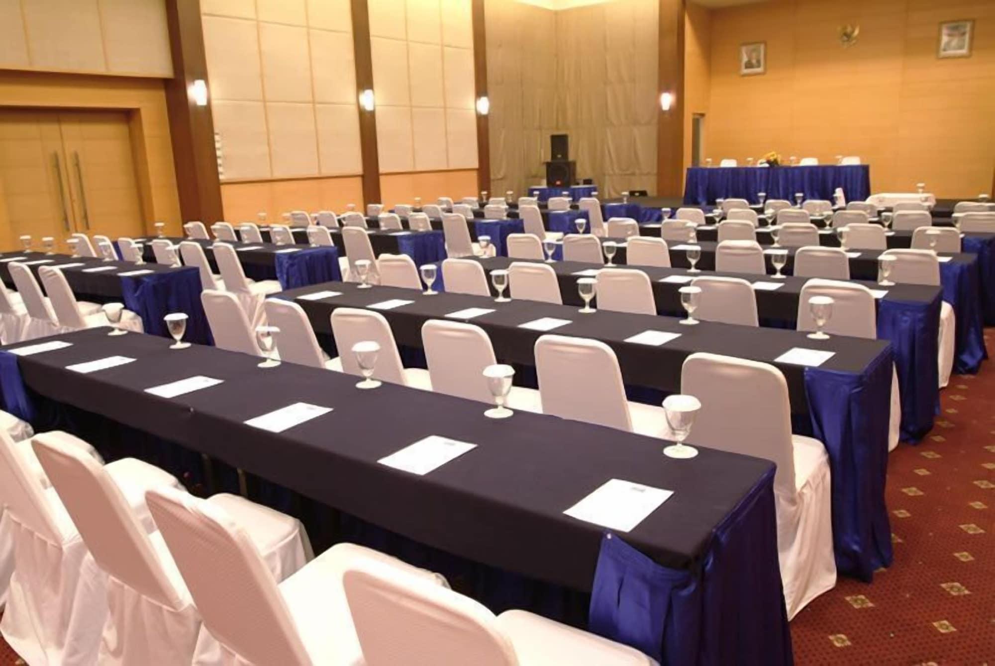 Sala de Reuniones Serela Riau Hotel Bandung