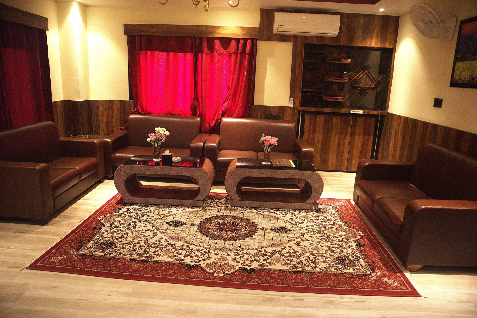 Comodidades del Alojamiento Hotel Red Crown Pvt Ltd-Bardibas