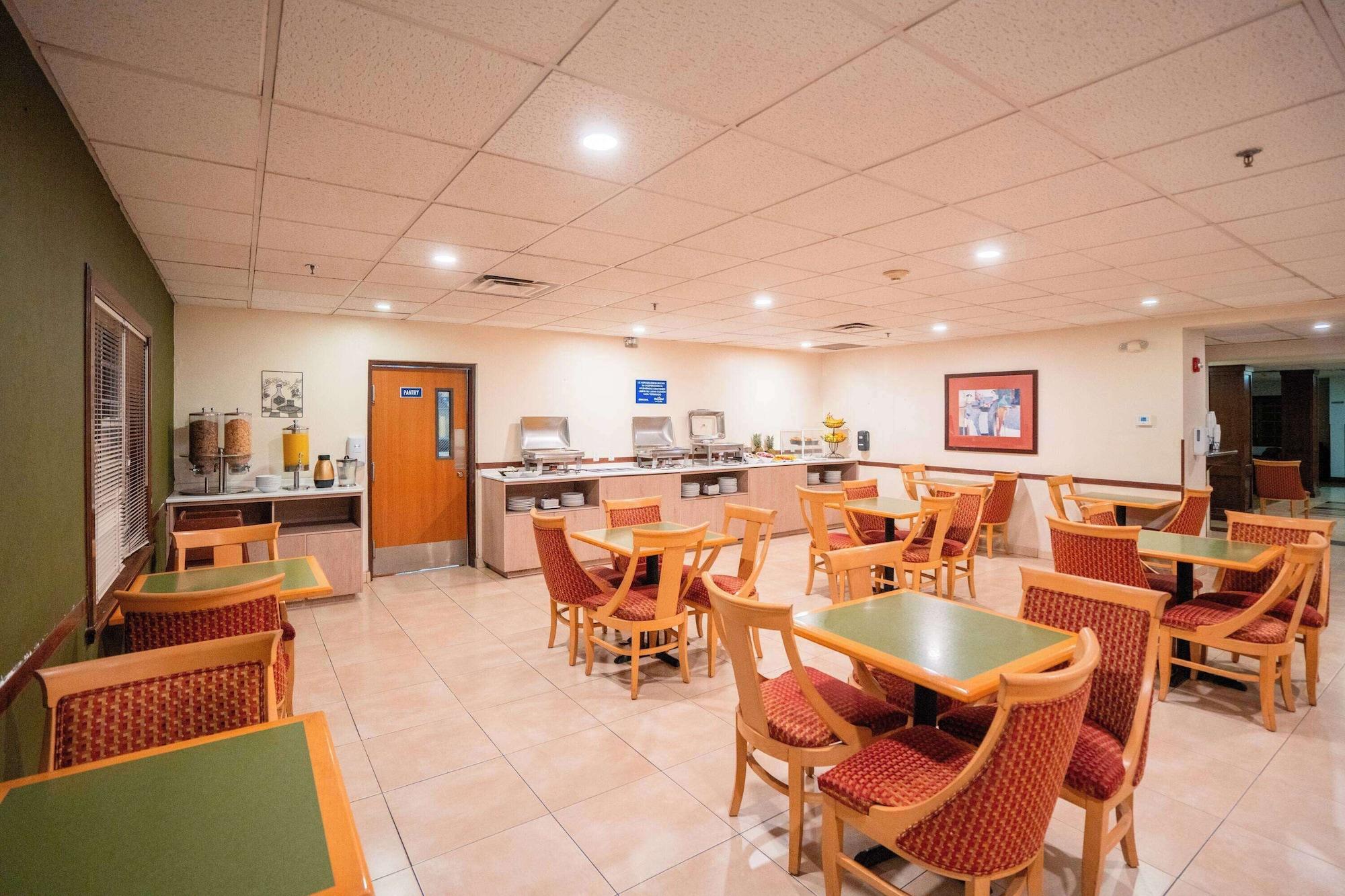 Restaurant Microtel Inn by Wyndham Ciudad Juarez/By US Consulate