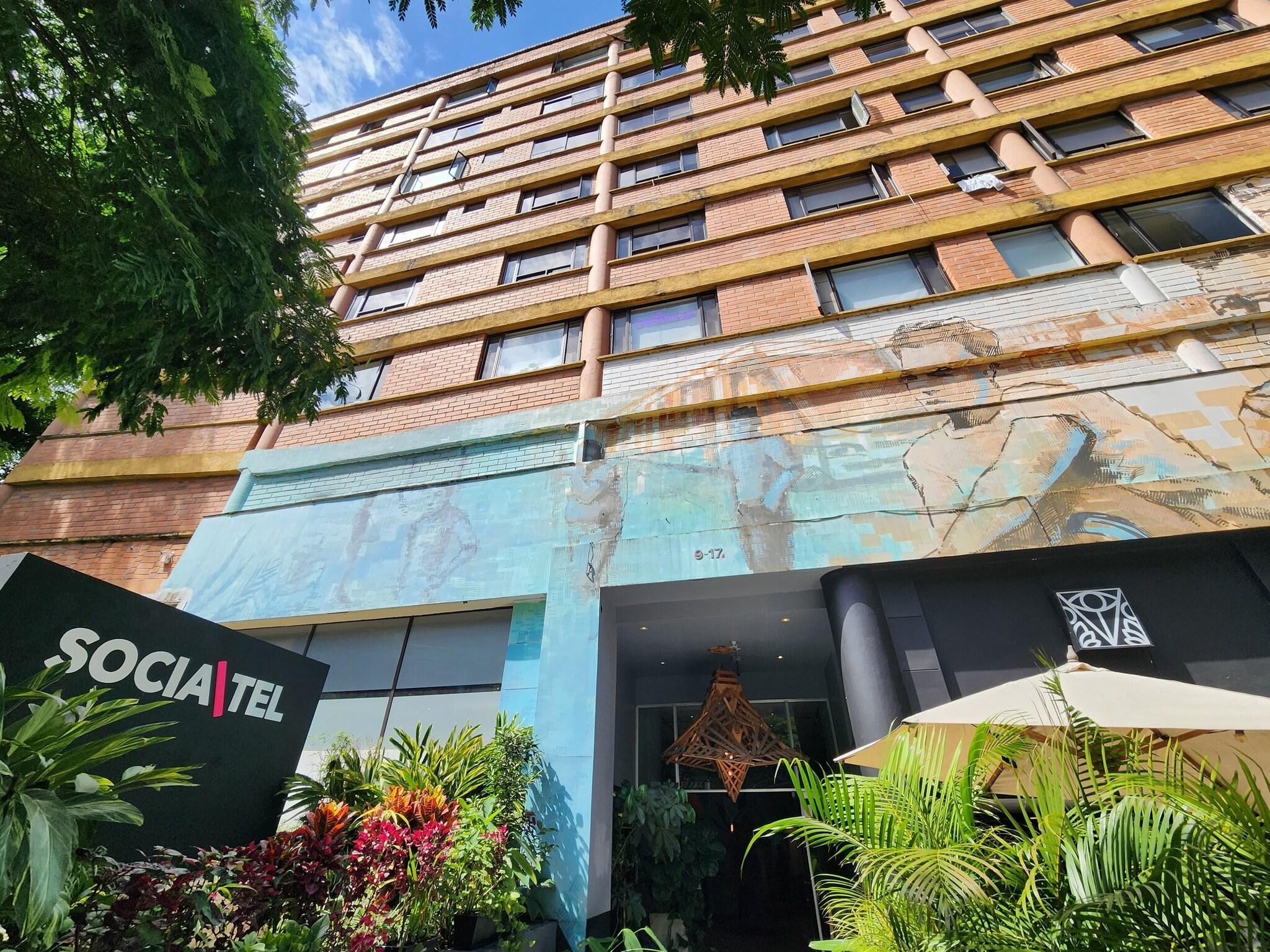 Vista Exterior Socialtel Medellin
