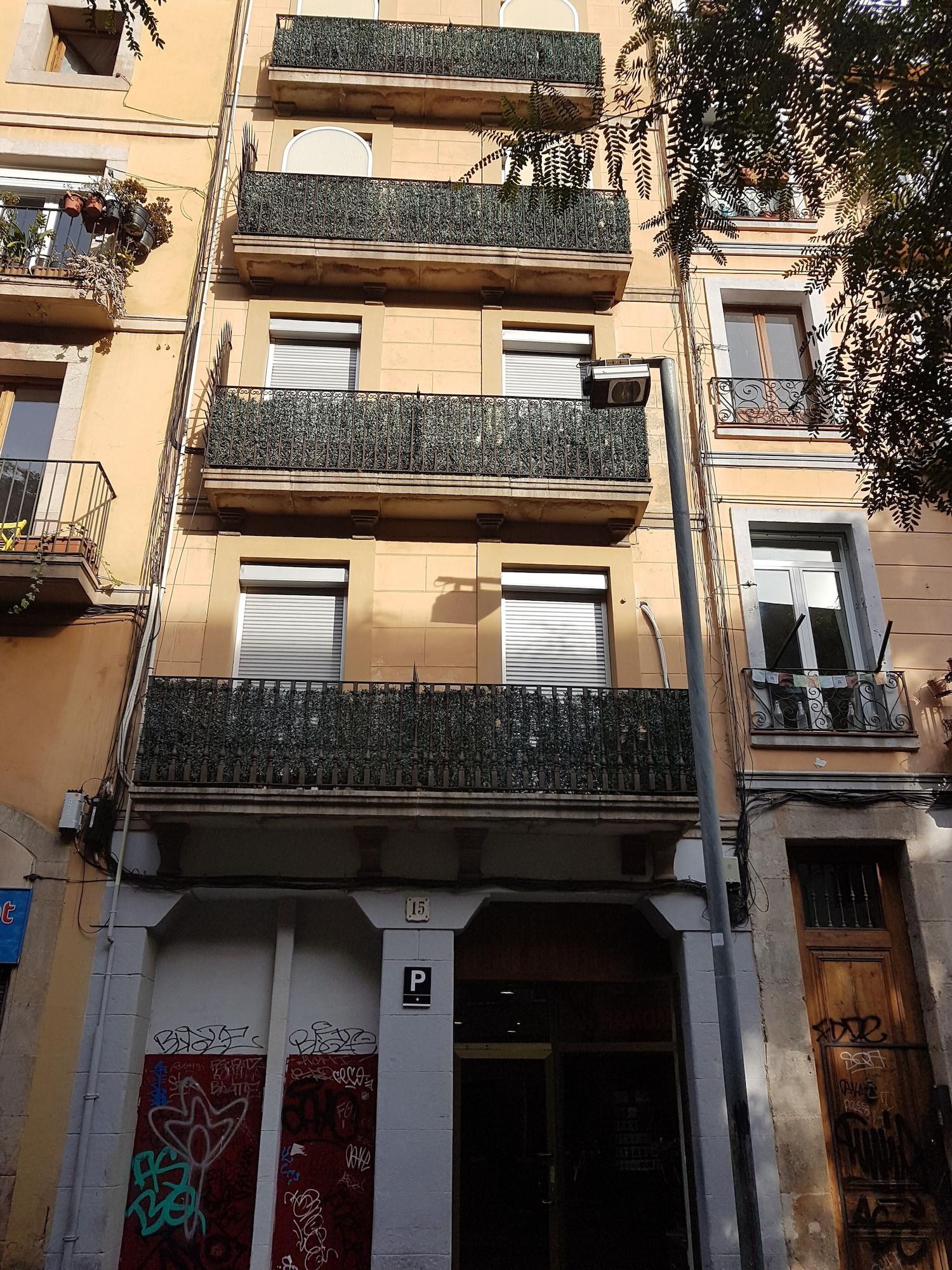 Vista Exterior Hostal Sant Ramón