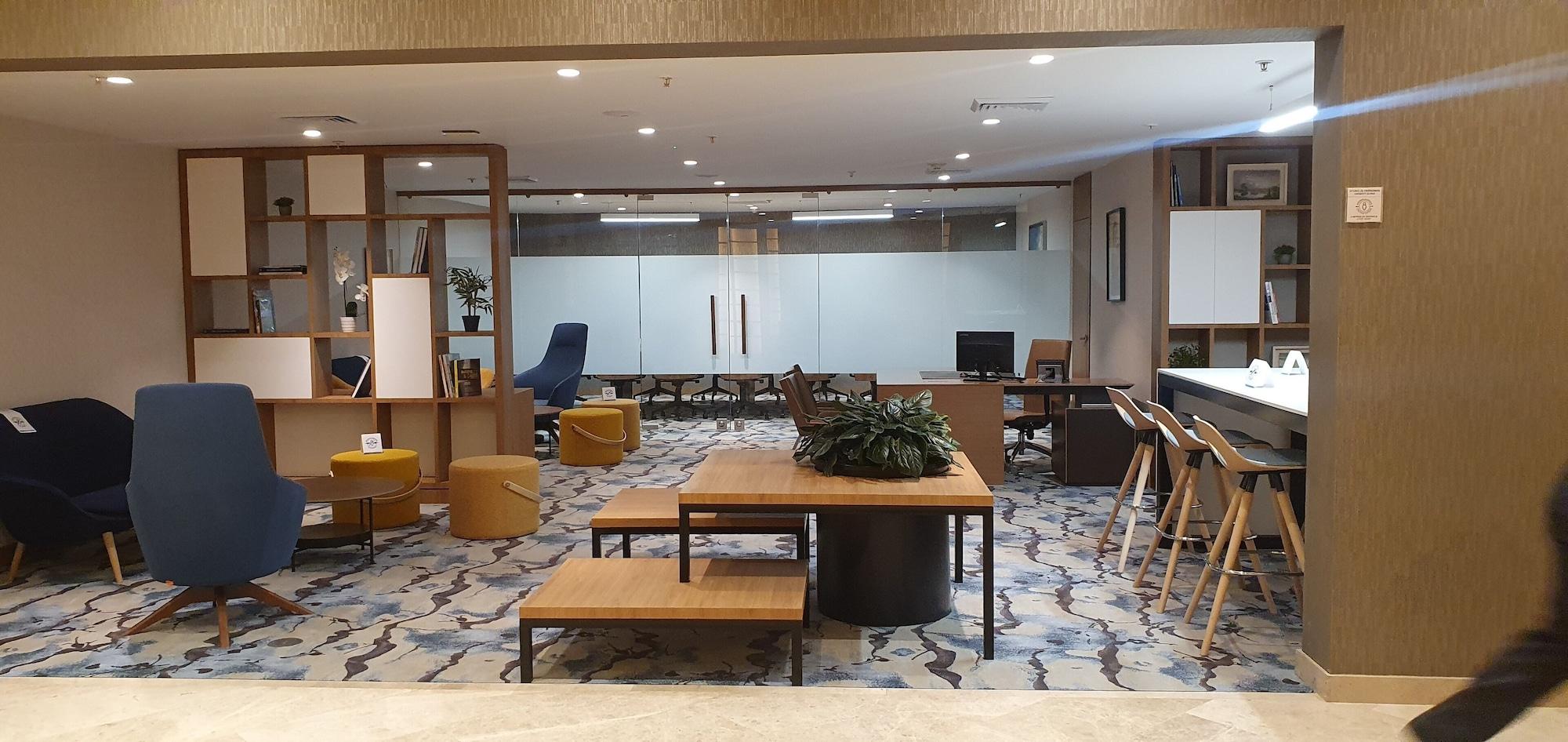 Vista Lobby InterContinental Cali by IHG