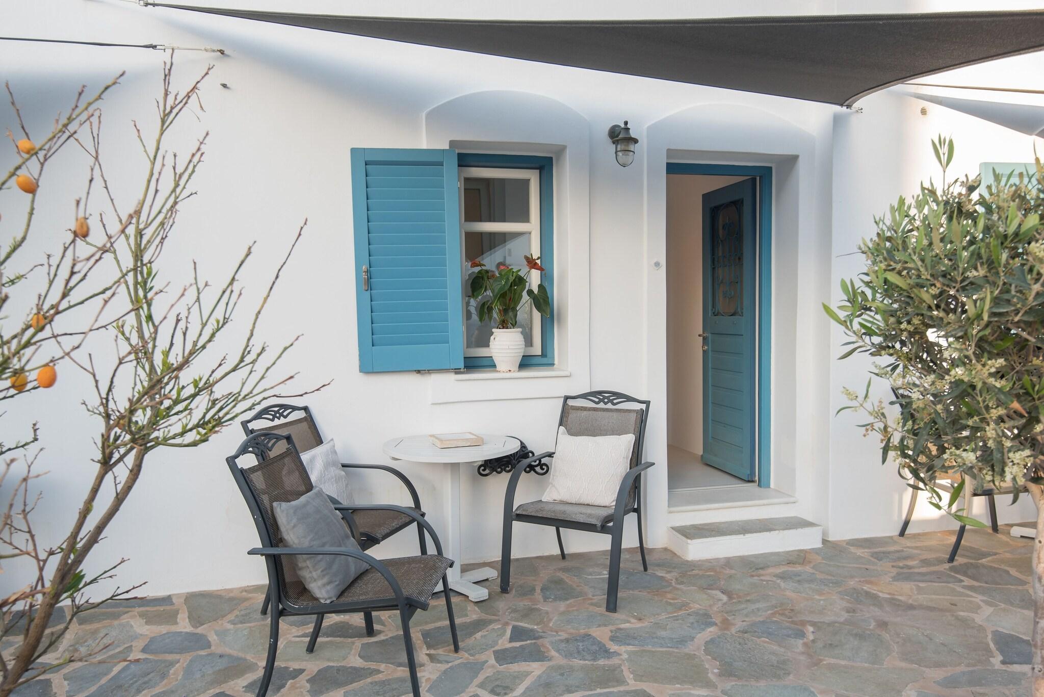 Vista Exterior Alexandros Suites & Apartments