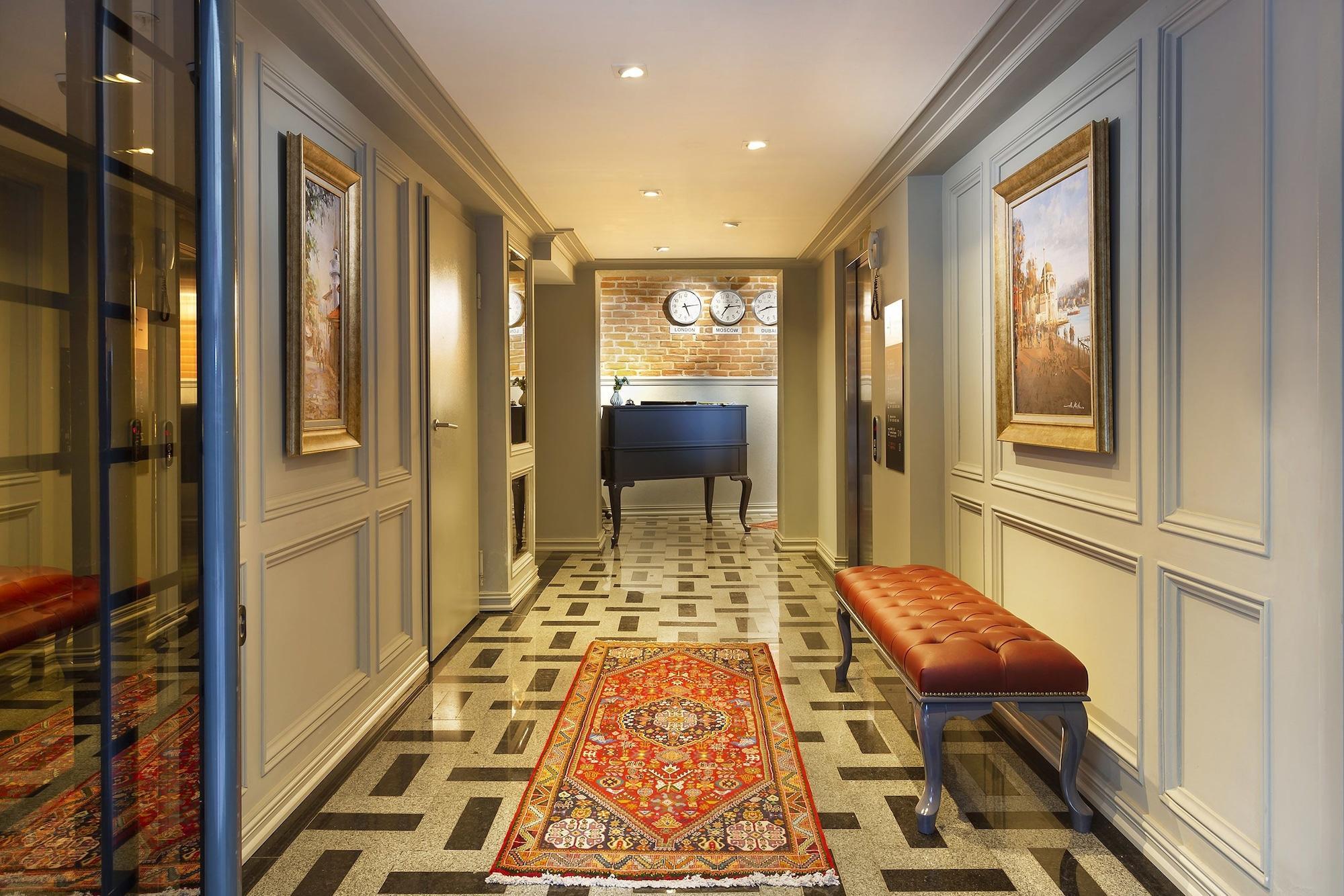 Vista Lobby Guner Business Hotel