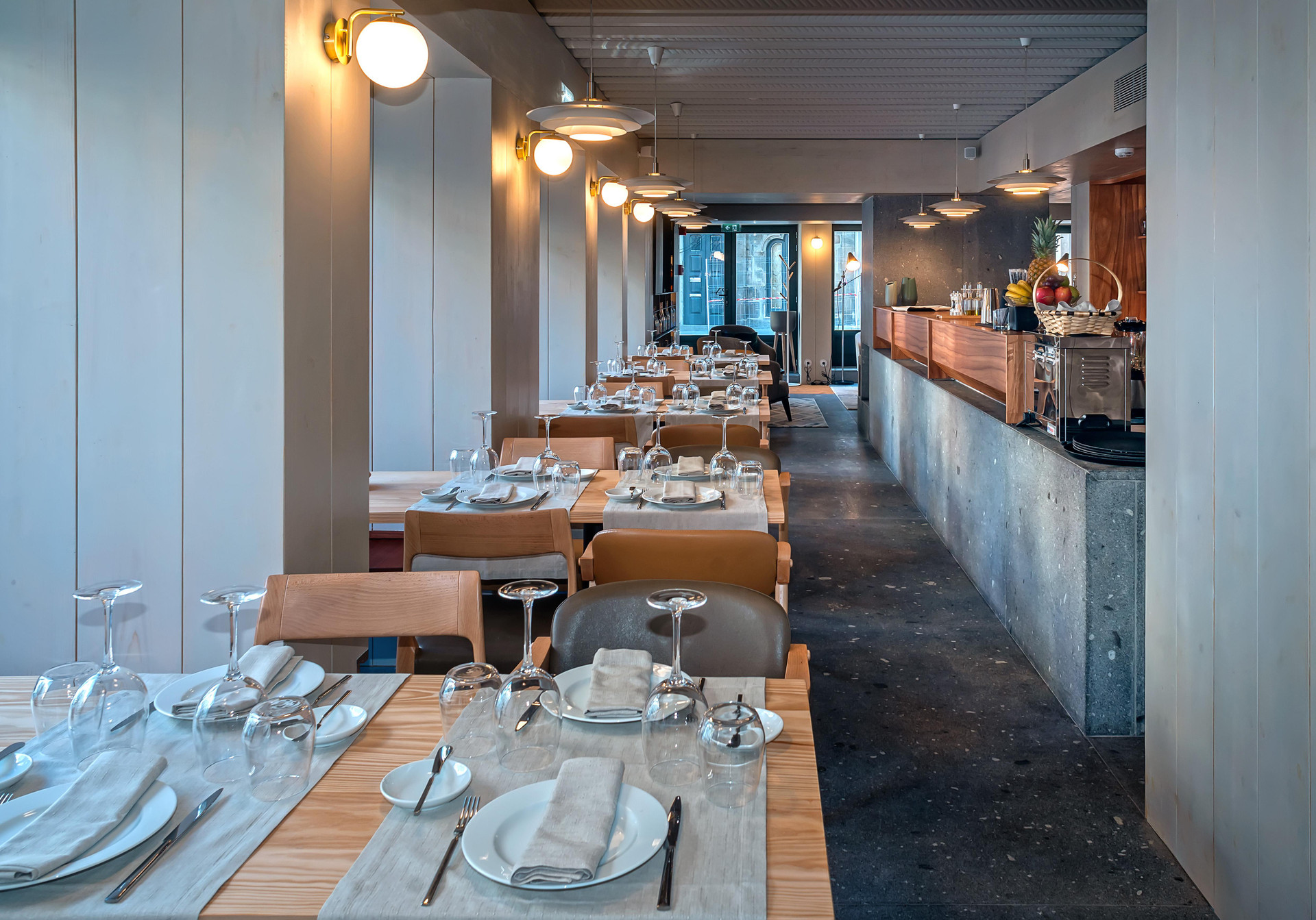 Bar/Salón Porta Nova Collection House