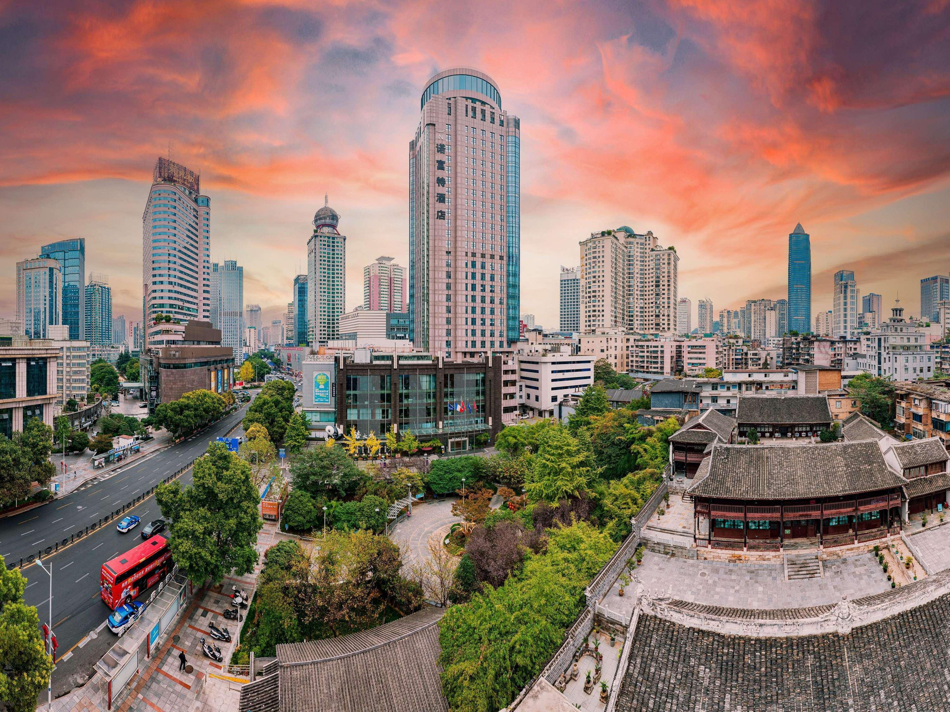 Vista Exterior Novotel Guiyang Downtown
