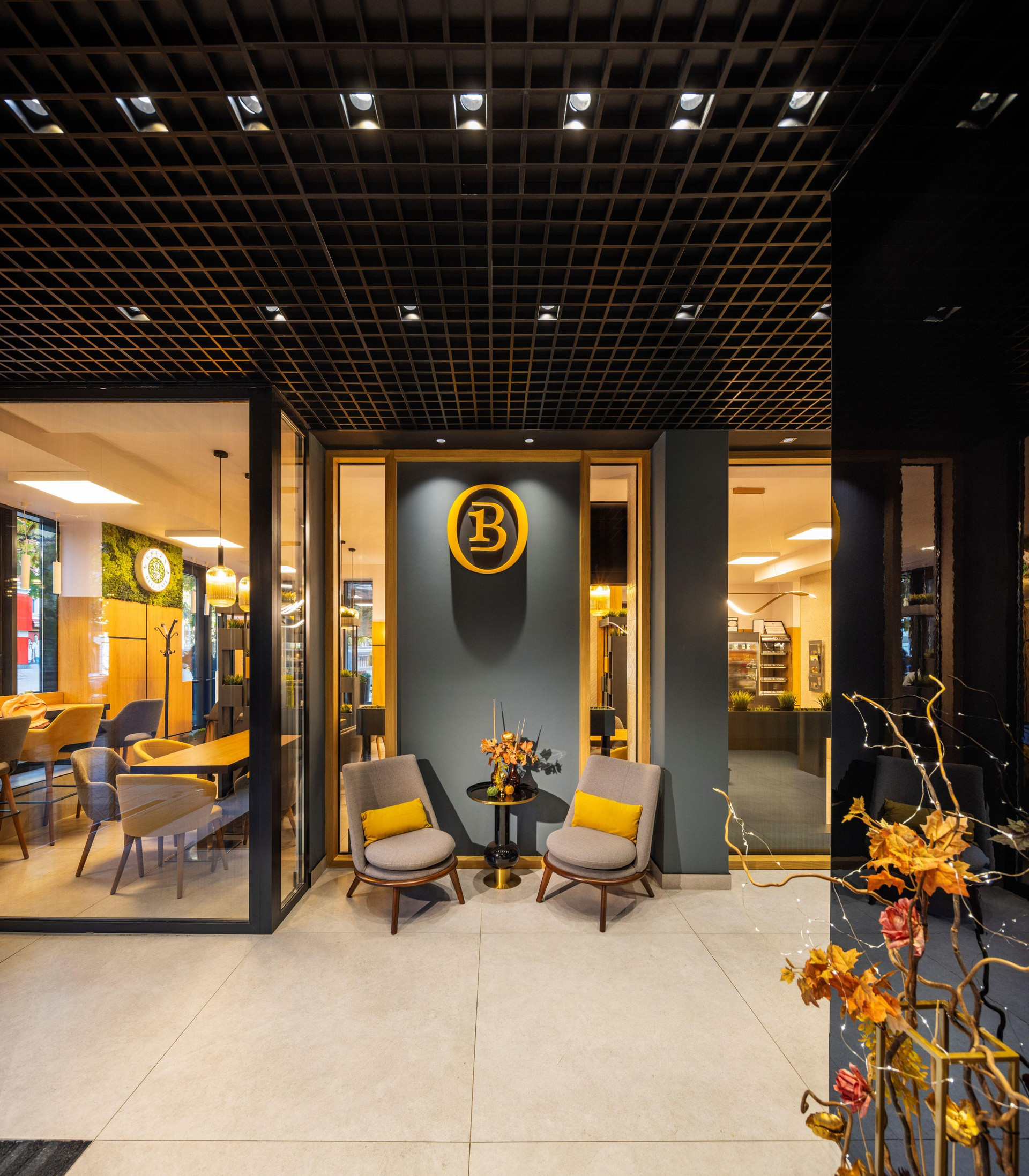 Vista Lobby B1 Downtown Hotel