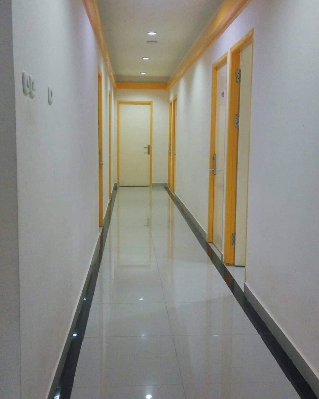 Varios Gold Line Guest House