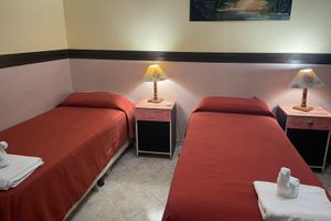 Alojamiento - Gran Turin Hotel