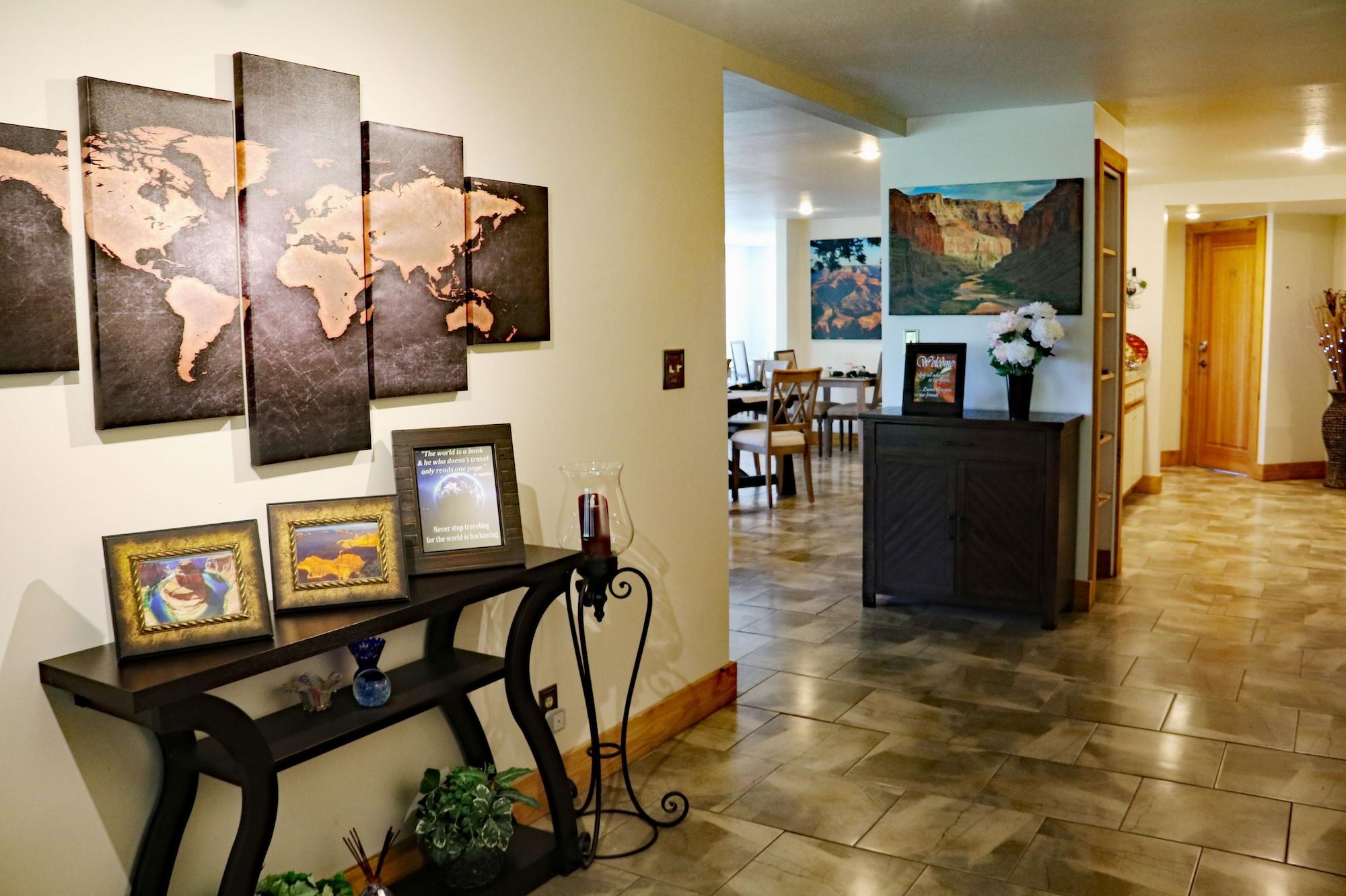 Vista Lobby Sheridan House Inn - Adult Only