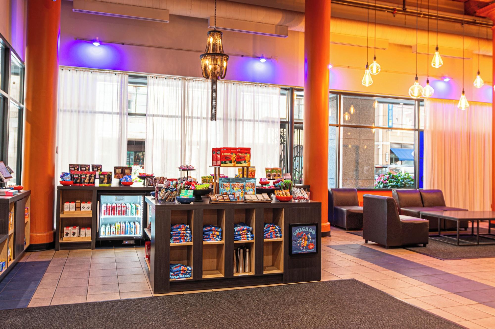 Bar/Salón HI Chicago Hostel