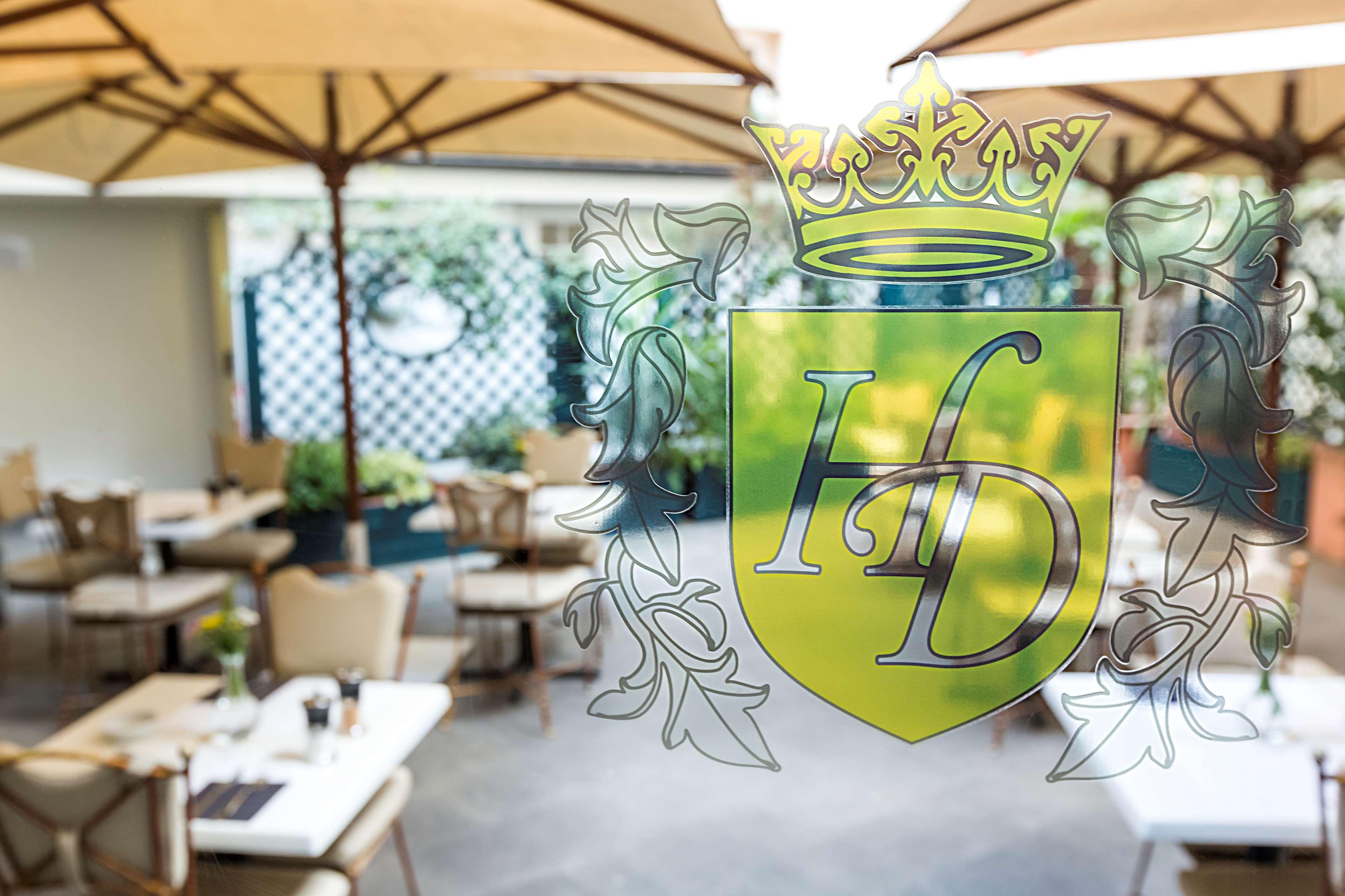 Vista Exterior Hotel Diplomatic