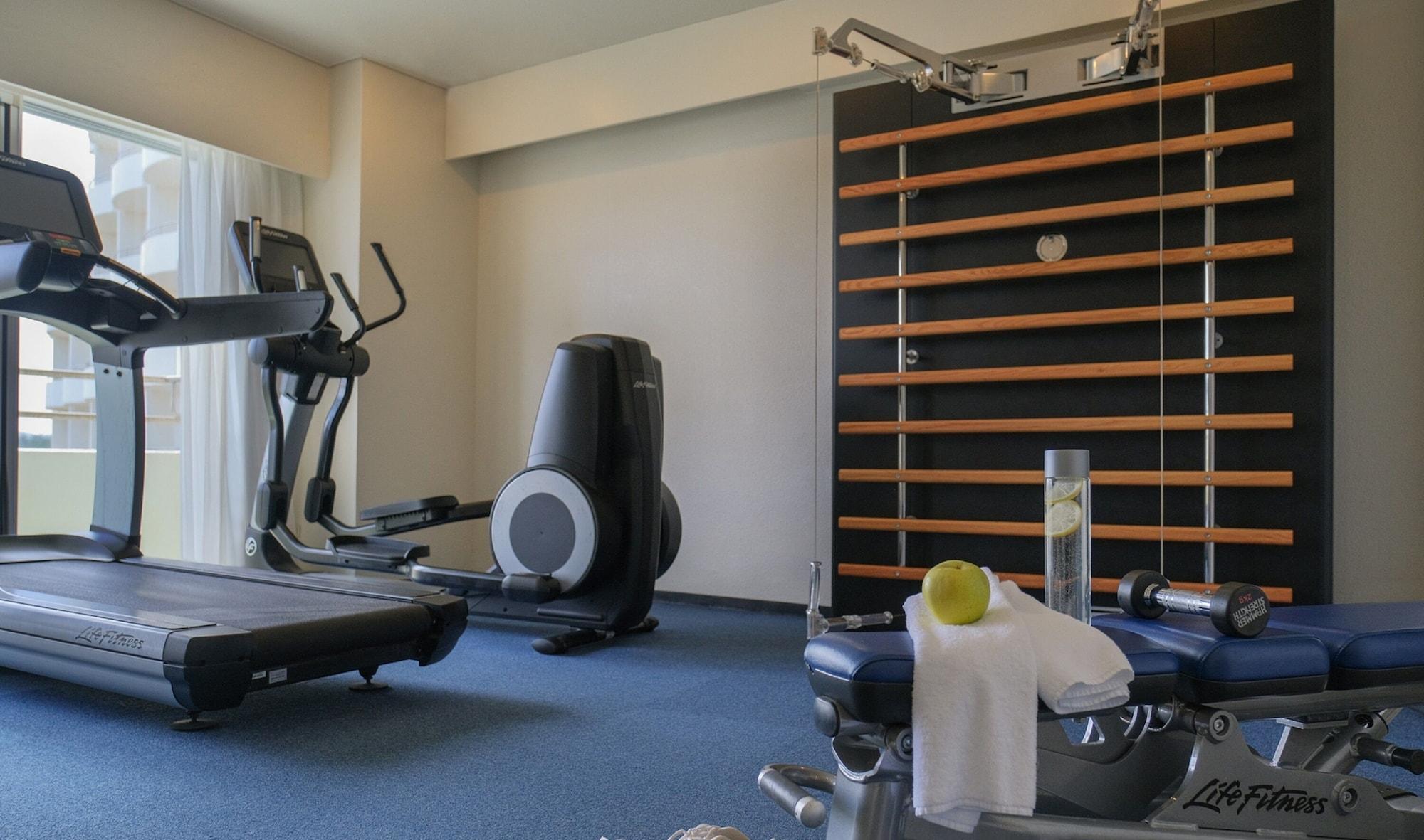 Gimnasio ANA InterContinental Manza Beach Resort by IHG