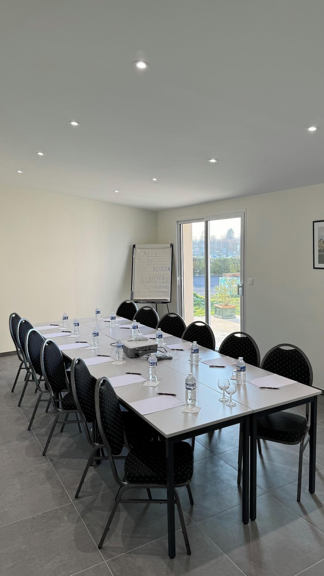 Sala de Reuniones Hôtel Le Pavillon de Saint-Lô