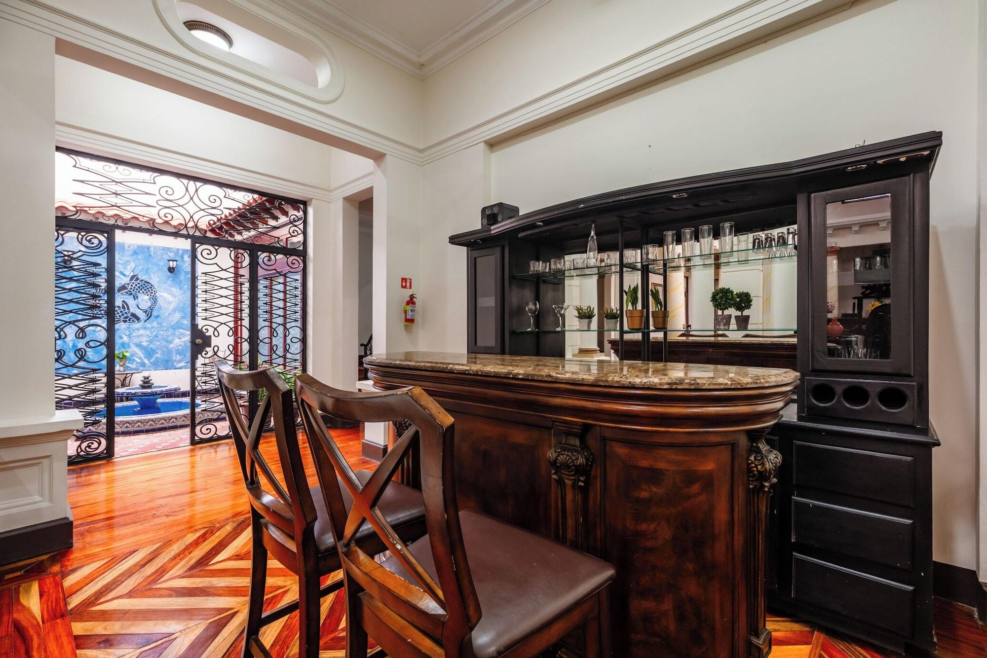 Bar/Salón Hotel Majestad